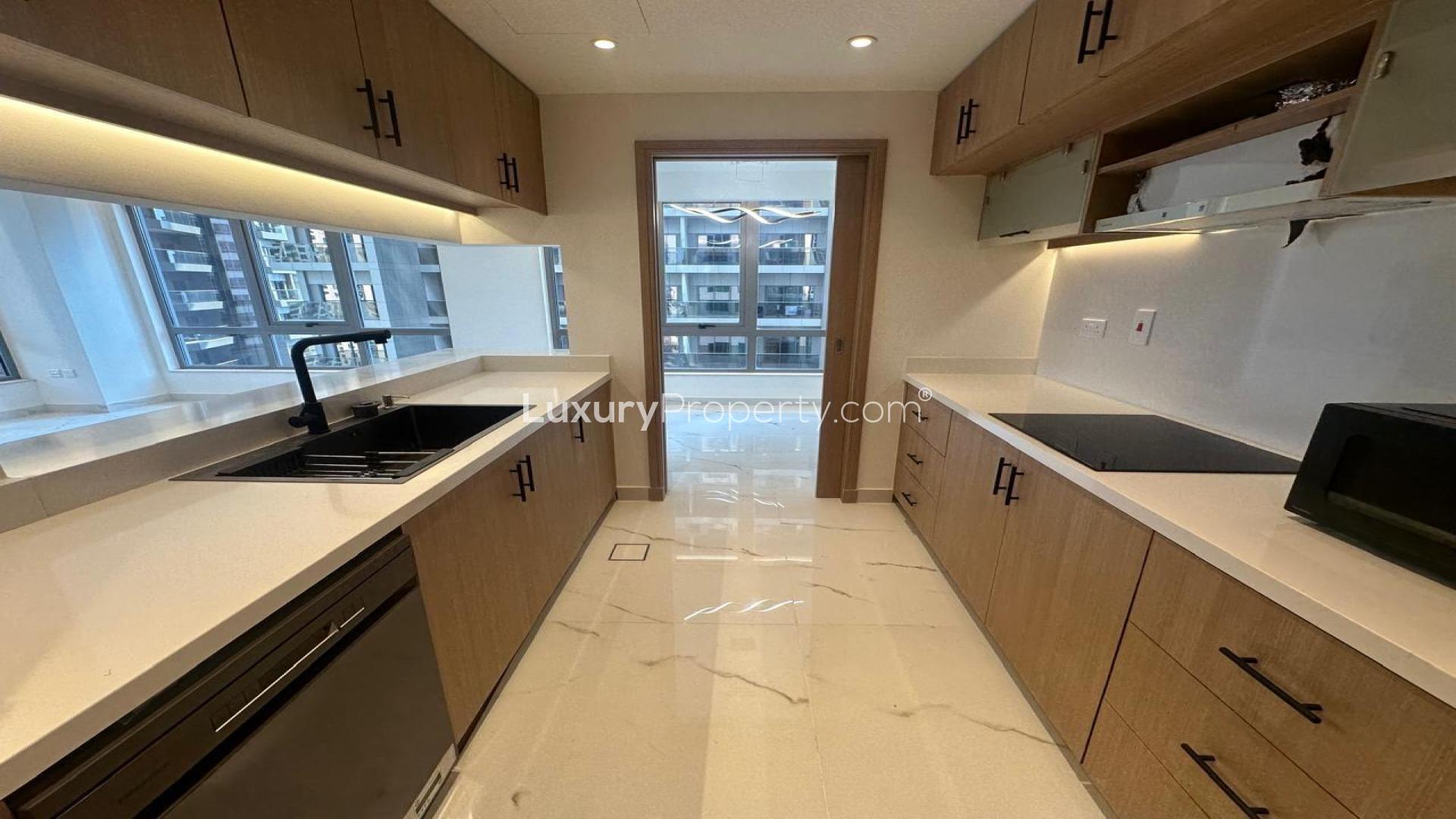 Mid-floor South Ridge 1 apartment with large windows and marble flooring in Downtown Dubai