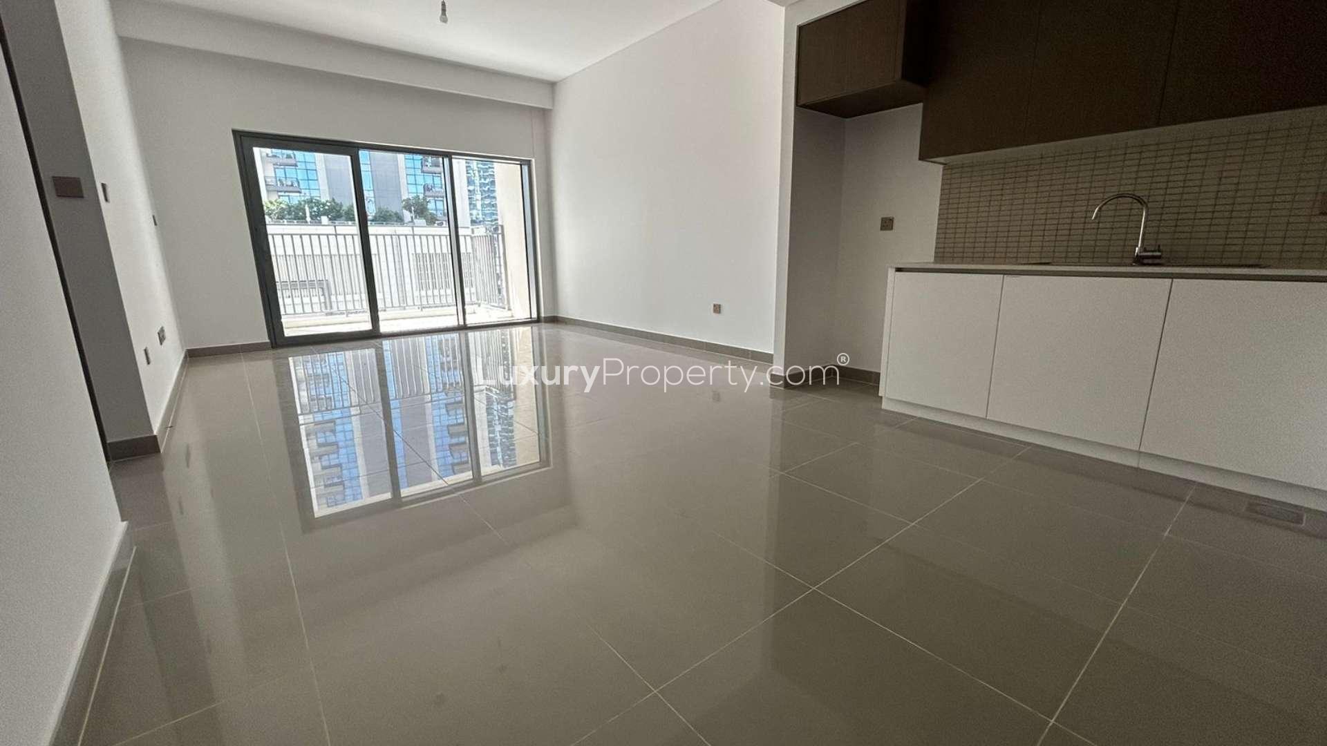 Luxurious 1-bedroom apartment interior, modern open-plan layout in 17 Icon Bay, Dubai Creek