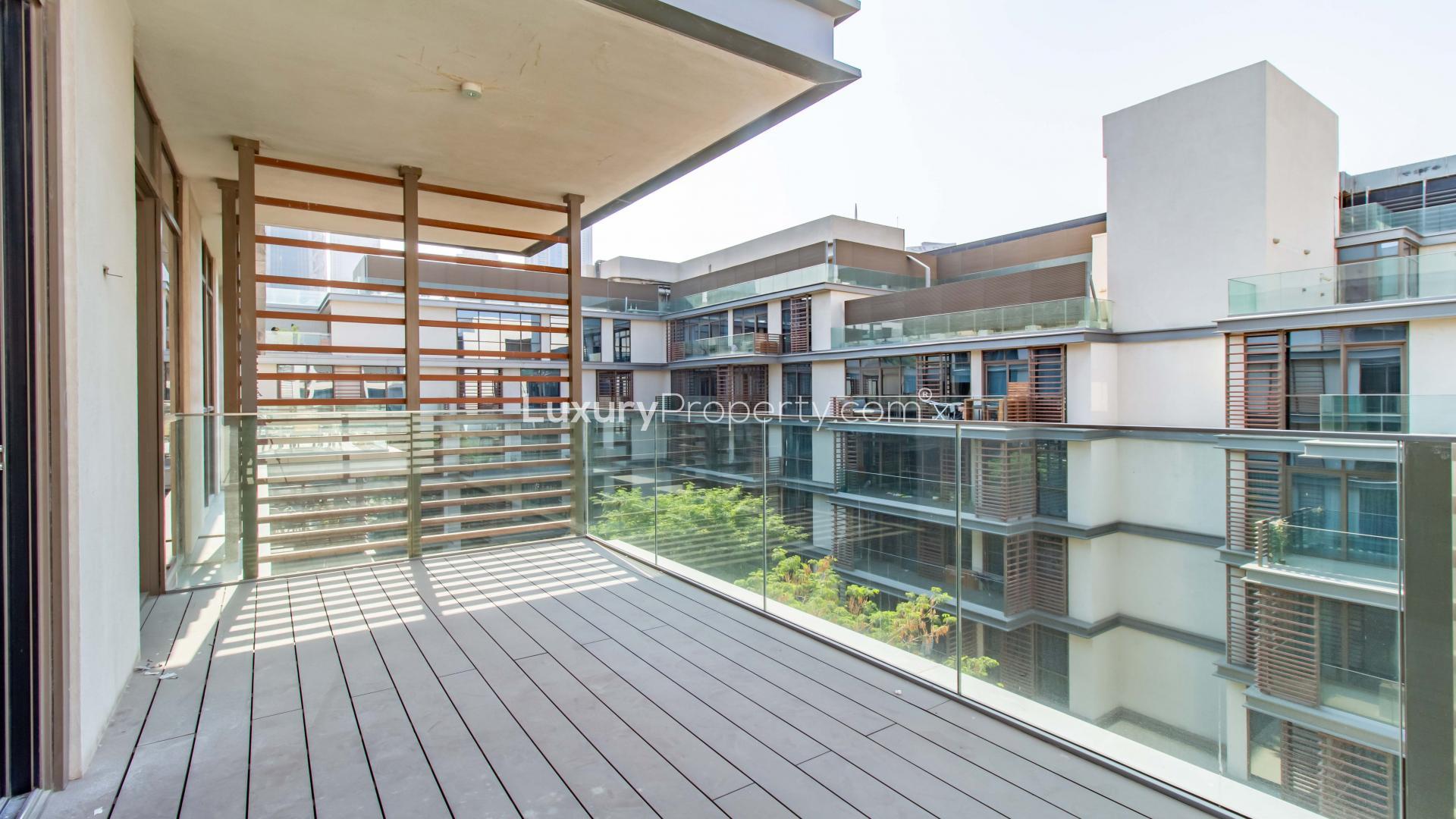 Modern kitchen in 1-bedroom apartment, Building 19, City Walk, Dubai, for rent