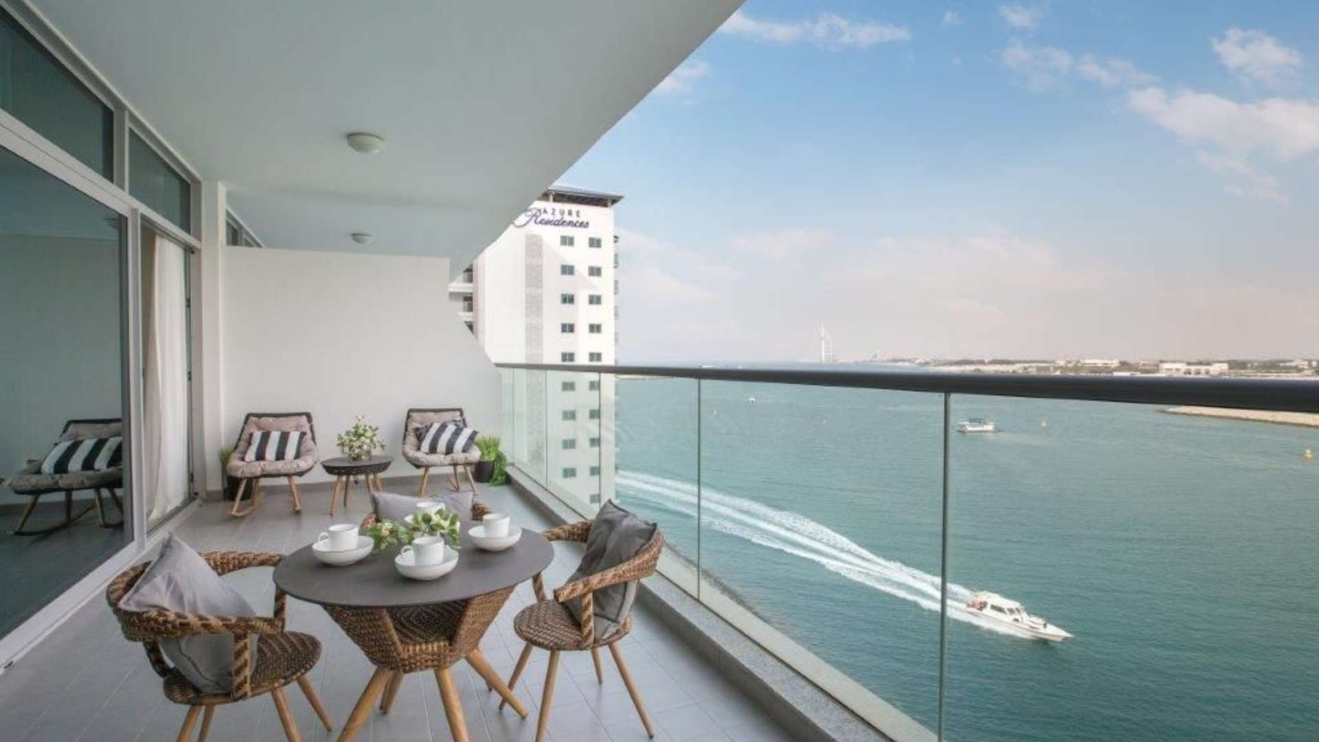 Furnished balcony with sea view in Azure Residence, Palm Jumeirah apartment for rent
