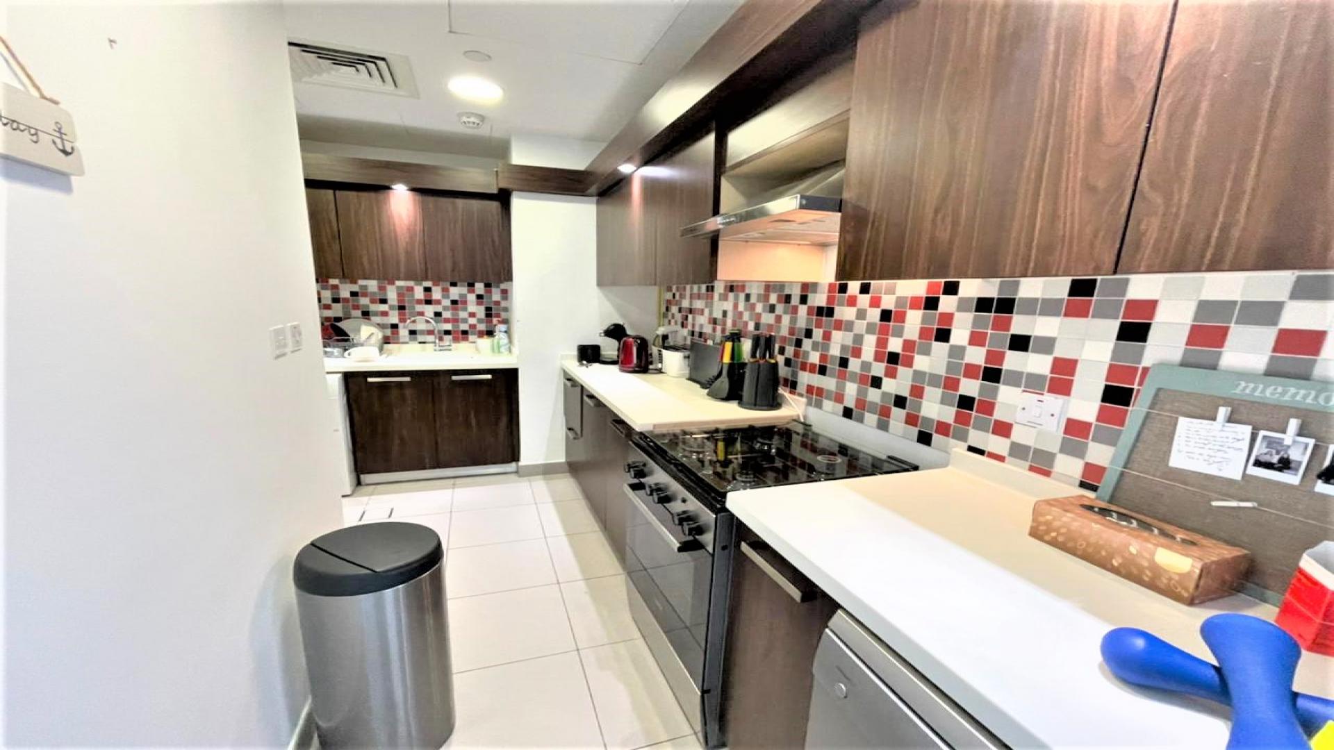 Beachfront apartment pool and city view at Azure Residences, Palm Jumeirah