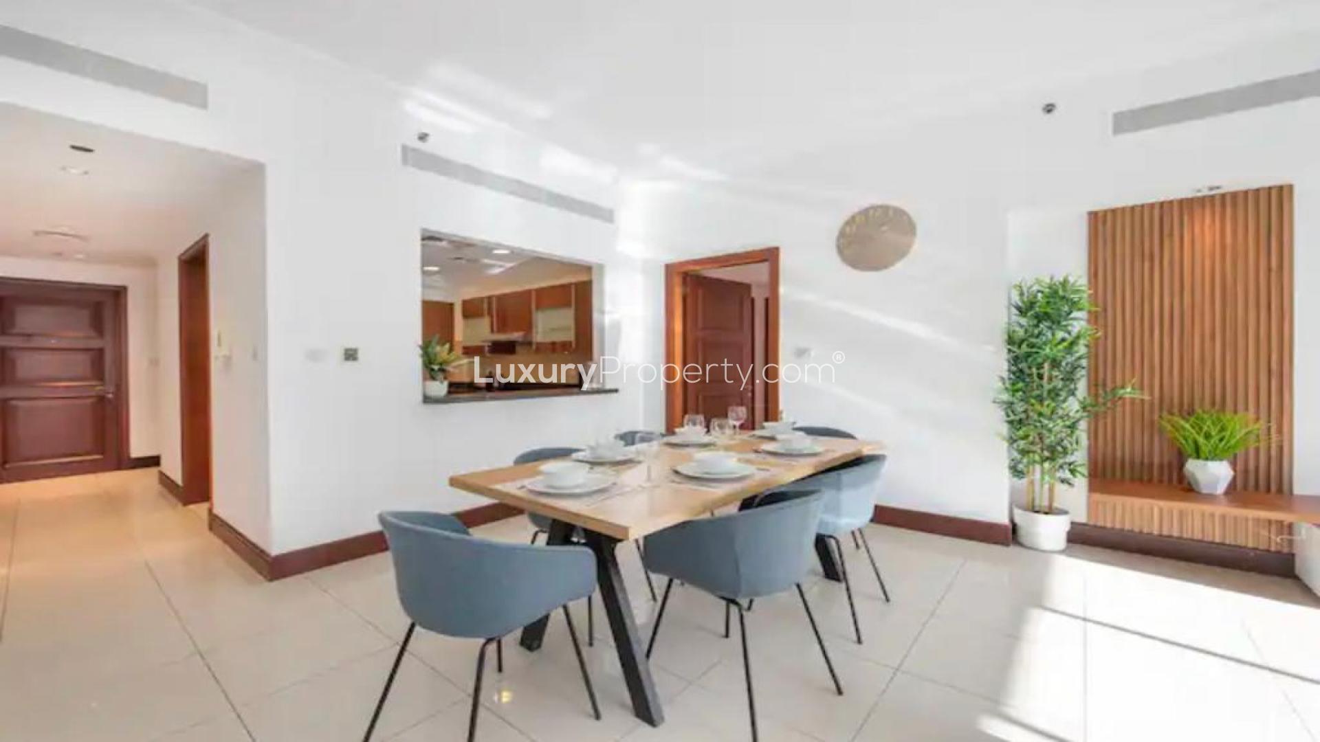Modern living and dining area in Golden Mile, Palm Jumeirah apartment for rent
