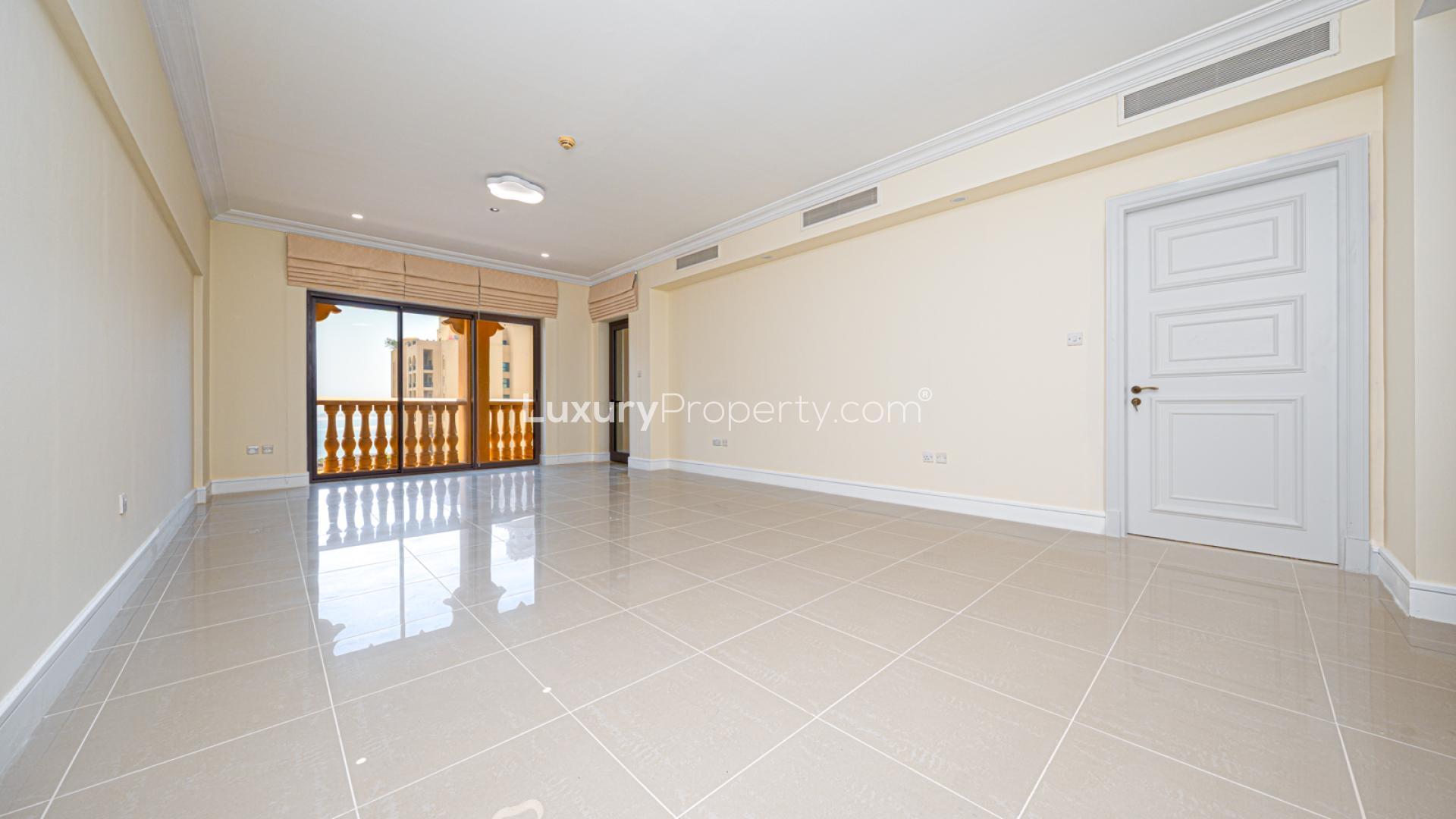 High-floor apartment view in Golden Mile 9, Palm Jumeirah, Dubai, for rent