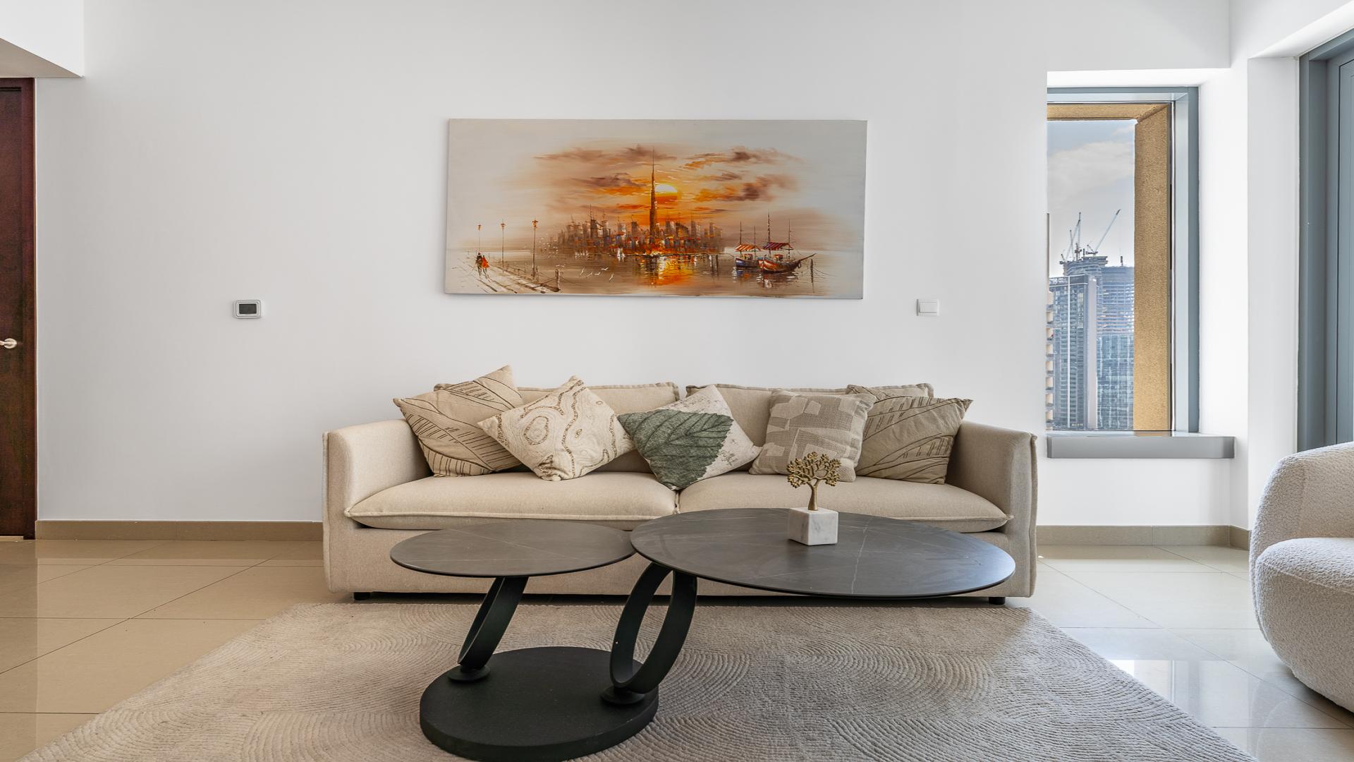 Modern dining area in 1-bedroom apartment, 29 Burj Boulevard Tower 2, Downtown Dubai