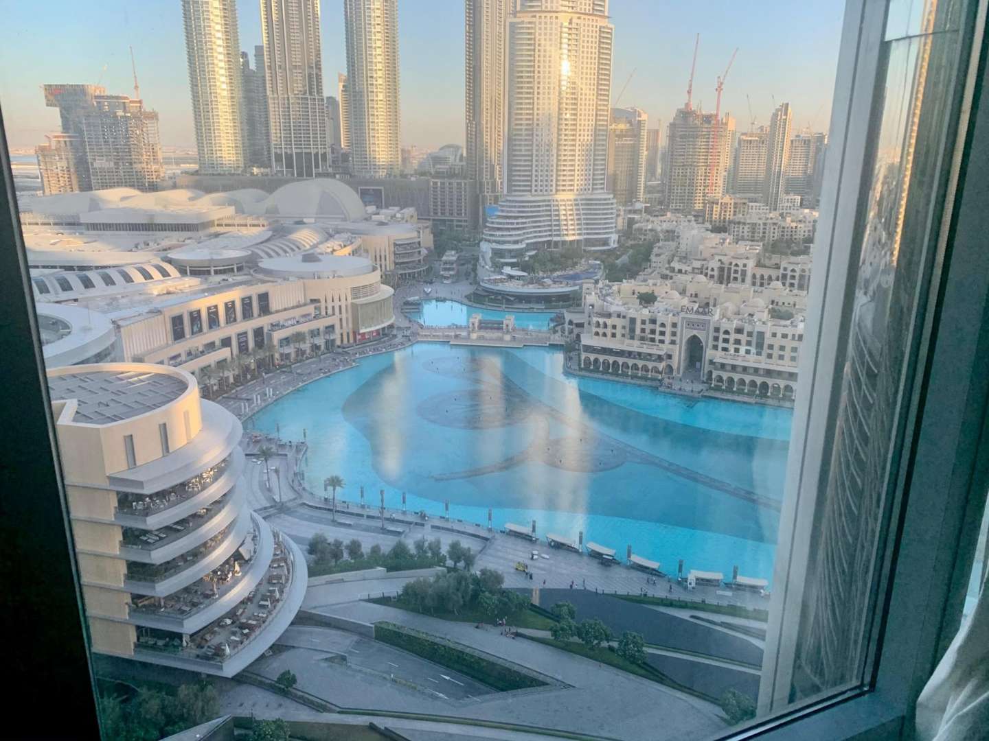 Fountain view from furnished 1-bedroom apartment in Burj Khalifa, Downtown Dubai for rent