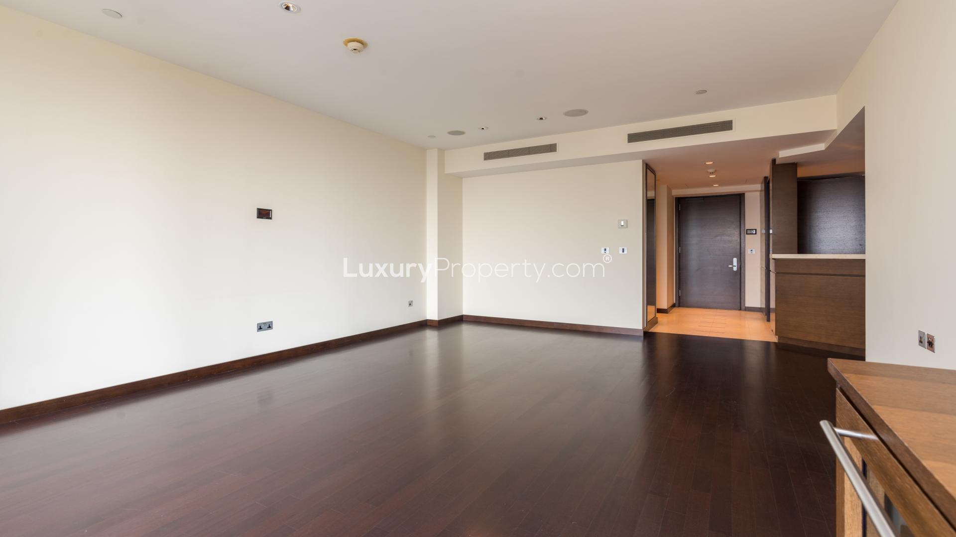 Empty one-bedroom apartment with city view in Burj Khalifa Area, Downtown Dubai