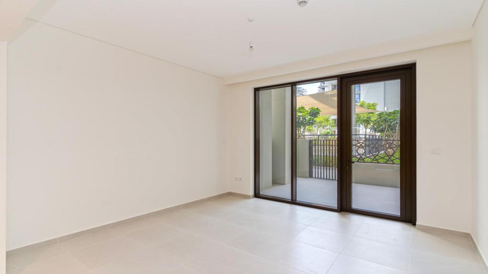 Brand new apartment kitchen area in Dubai Creek Harbour, Creek Beach, chiller free