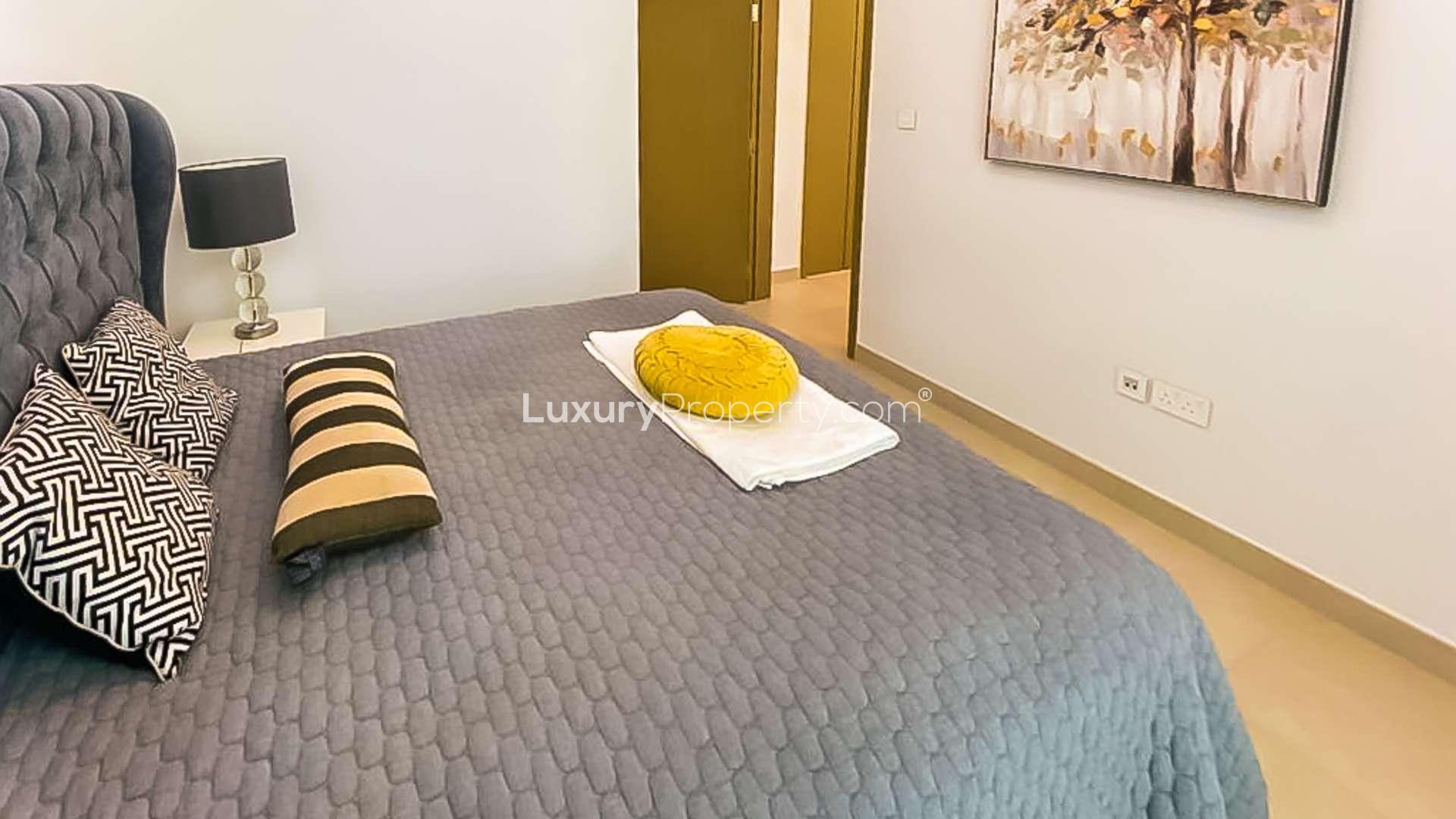 Modern bathroom with sleek vanity in Downtown Dubai 1-bedroom apartment for rent