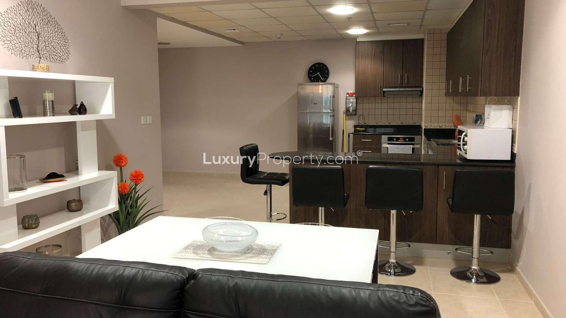 Living area in 1-bedroom apartment, Elite Residence Tower, Dubai Marina, modern furnishings