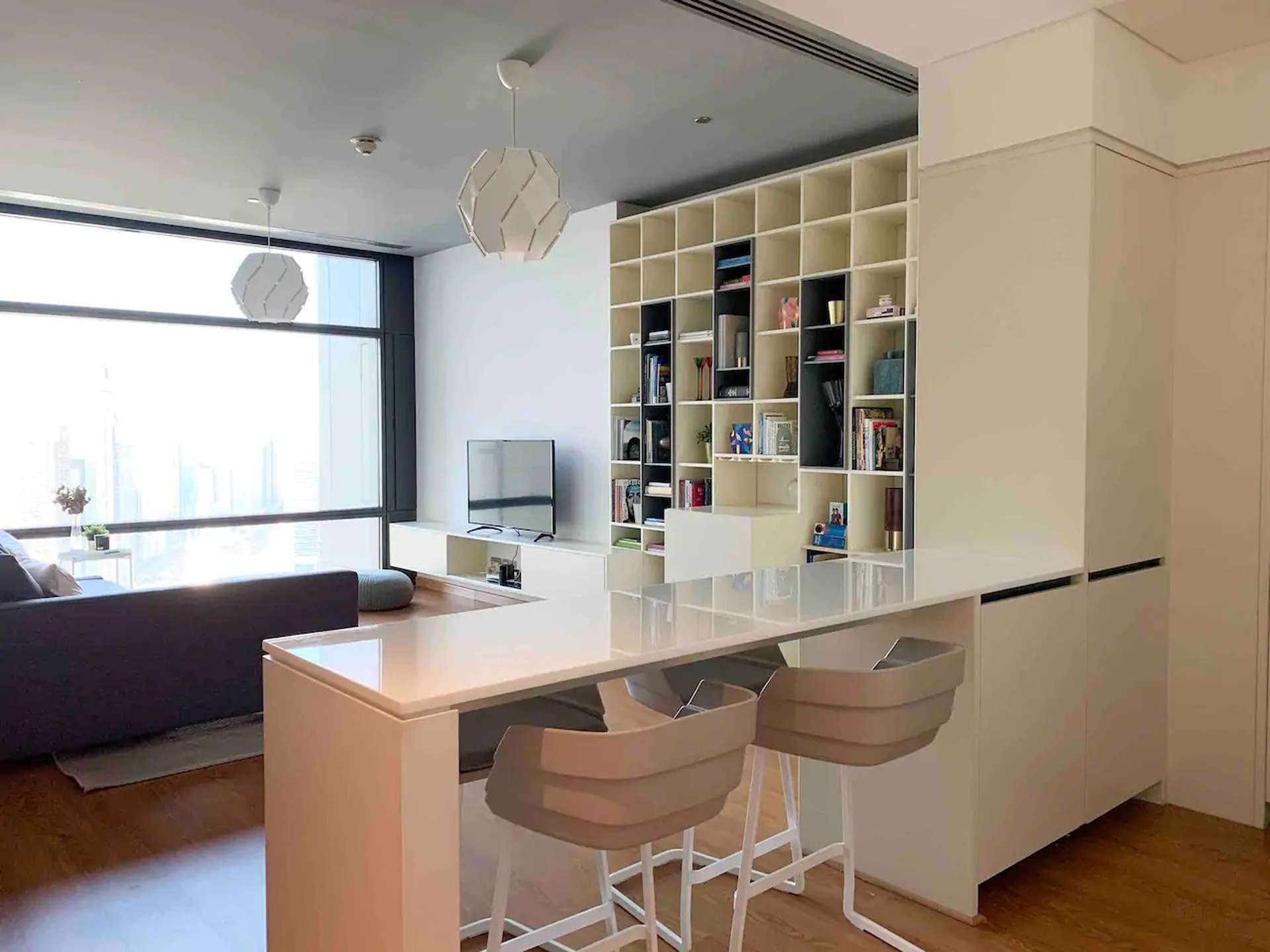 Stylish furnished living area in 1-bedroom apartment, DIFC skyline view, Index Tower rental