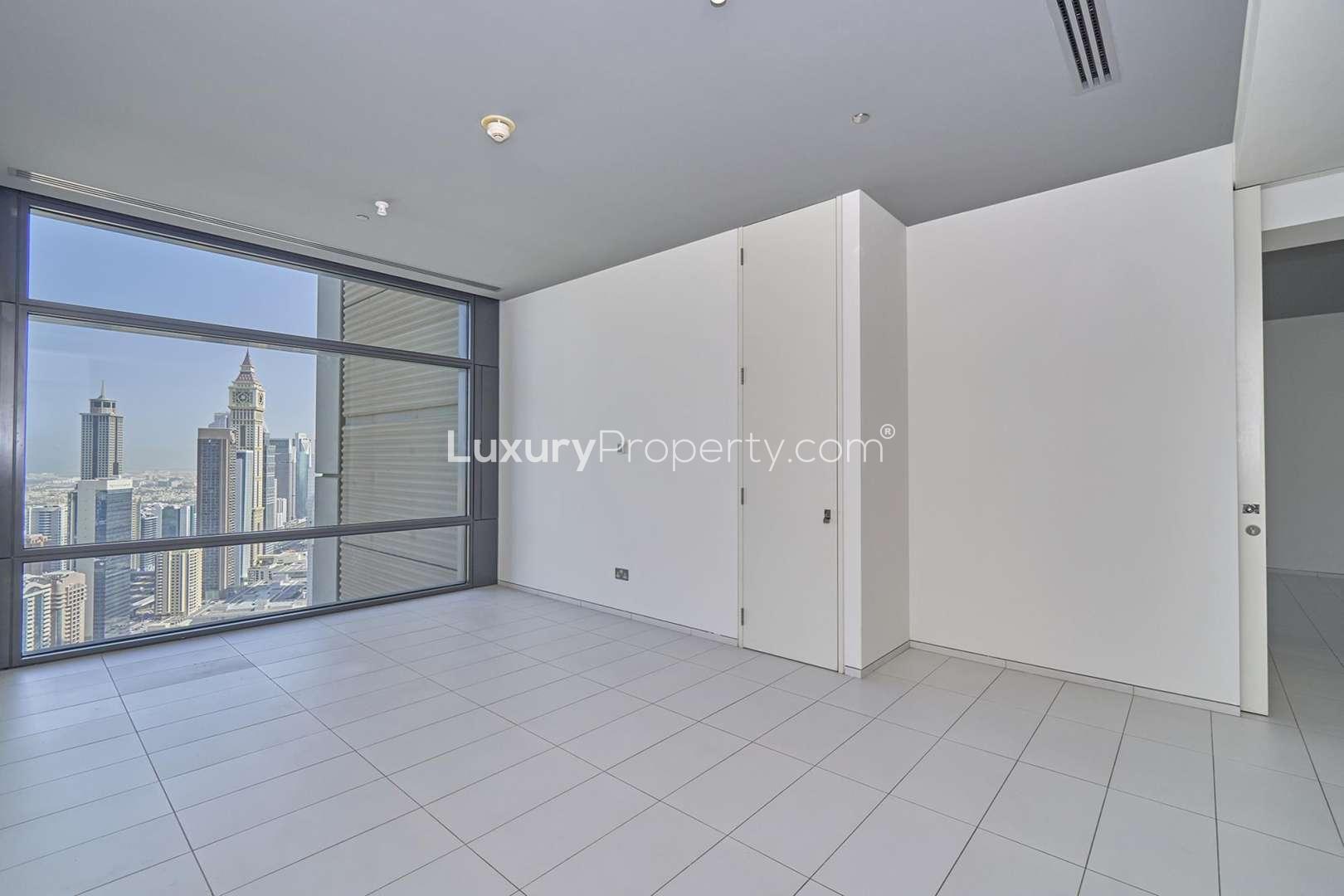 Modern kitchen and living area in spacious DIFC apartment for rent, Index Tower