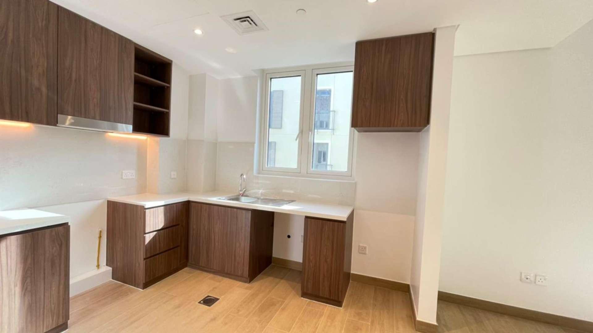 Bright living area in brand new one-bedroom apartment, La Mer, Jumeirah for rent