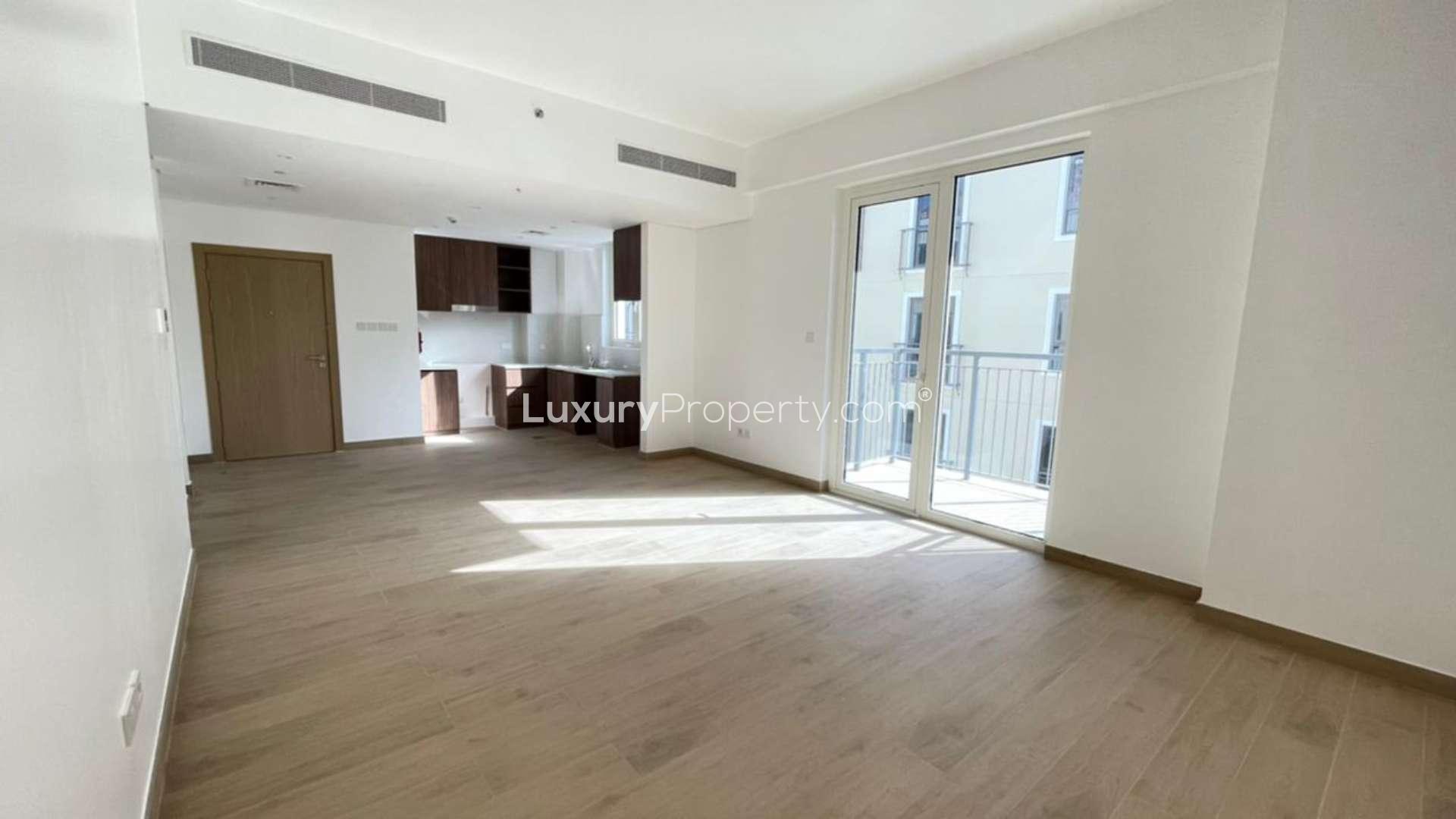 Outdoor pool view at La Mer apartment in Jumeirah, available for rent