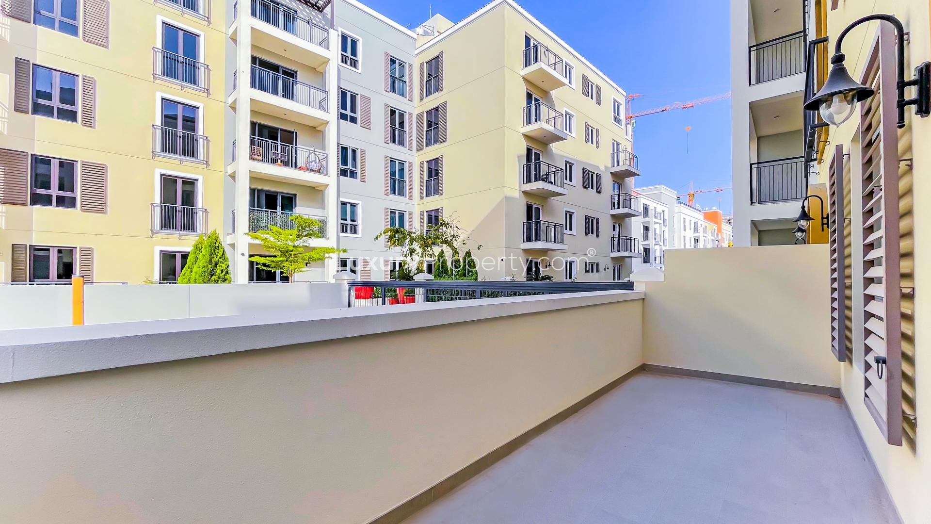 Spacious 1-bedroom apartment with open layout and large balcony in La Mer, Jumeirah