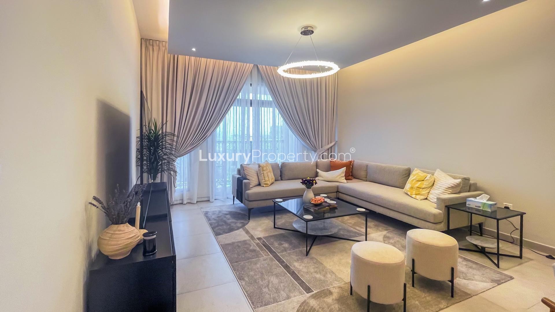 Fully furnished living room in 1-bedroom apartment, Madinat Jumeirah Living, Umm Suqeim