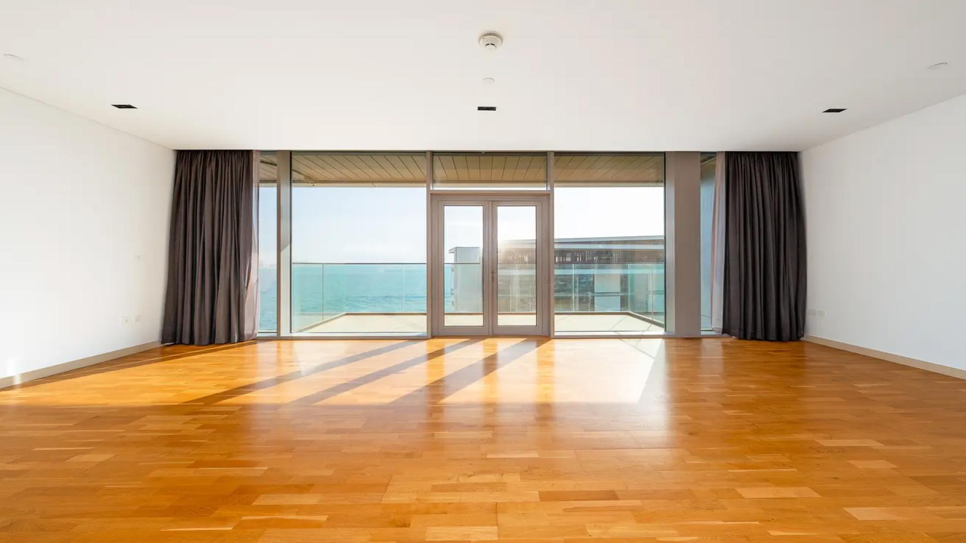 Bright living area with sea views in Bluewaters 1-bedroom apartment for rent