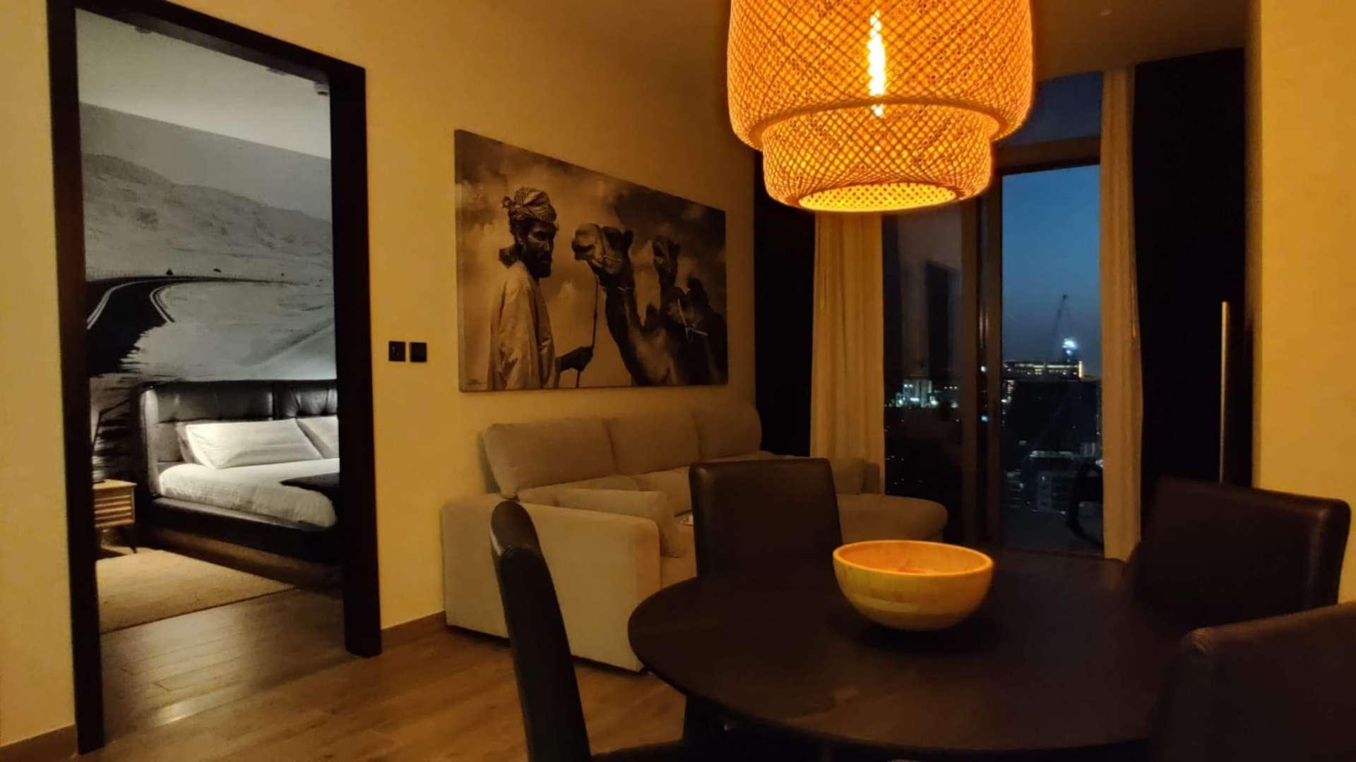 Modern kitchen with sleek appliances in Marina Gate 1-bedroom apartment, Dubai Marina