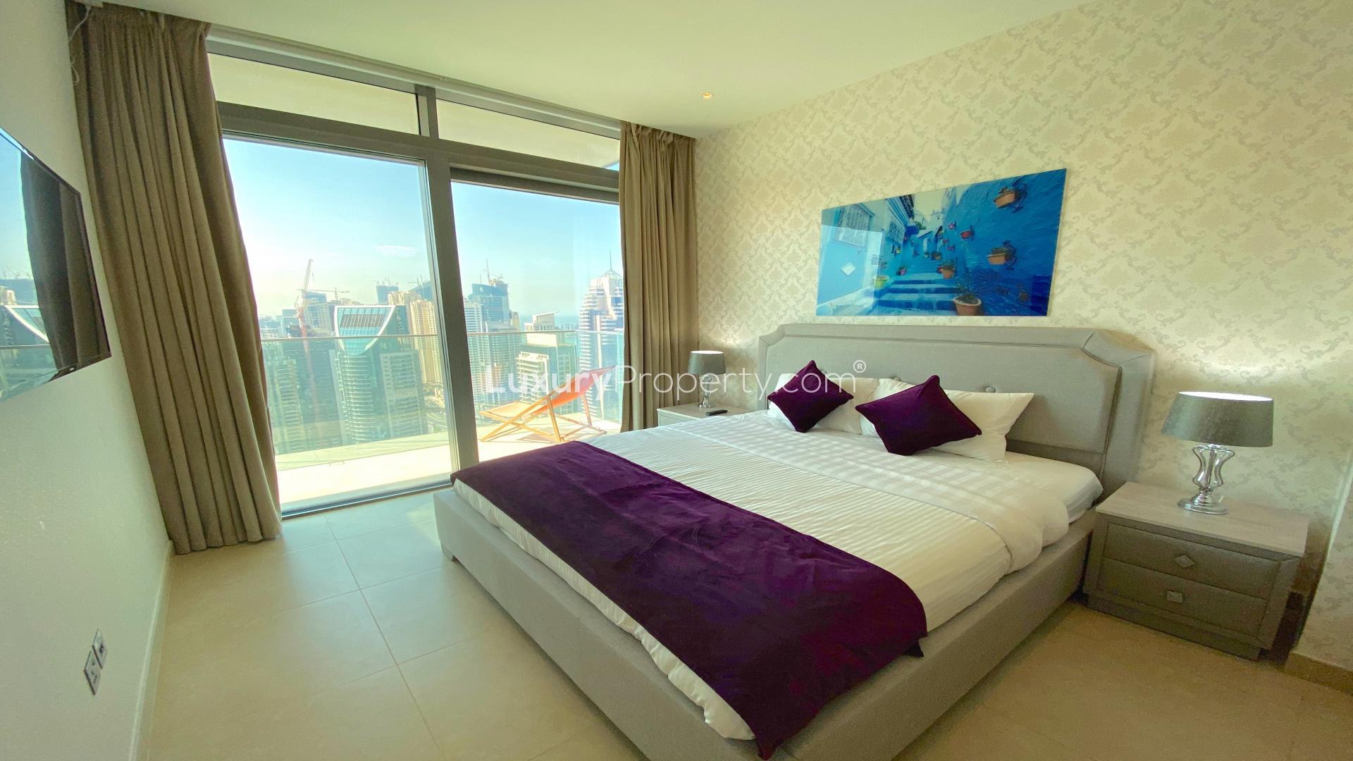 Aerial view of Dubai Marina skyline and waterfront near Marina Gate apartments for rent