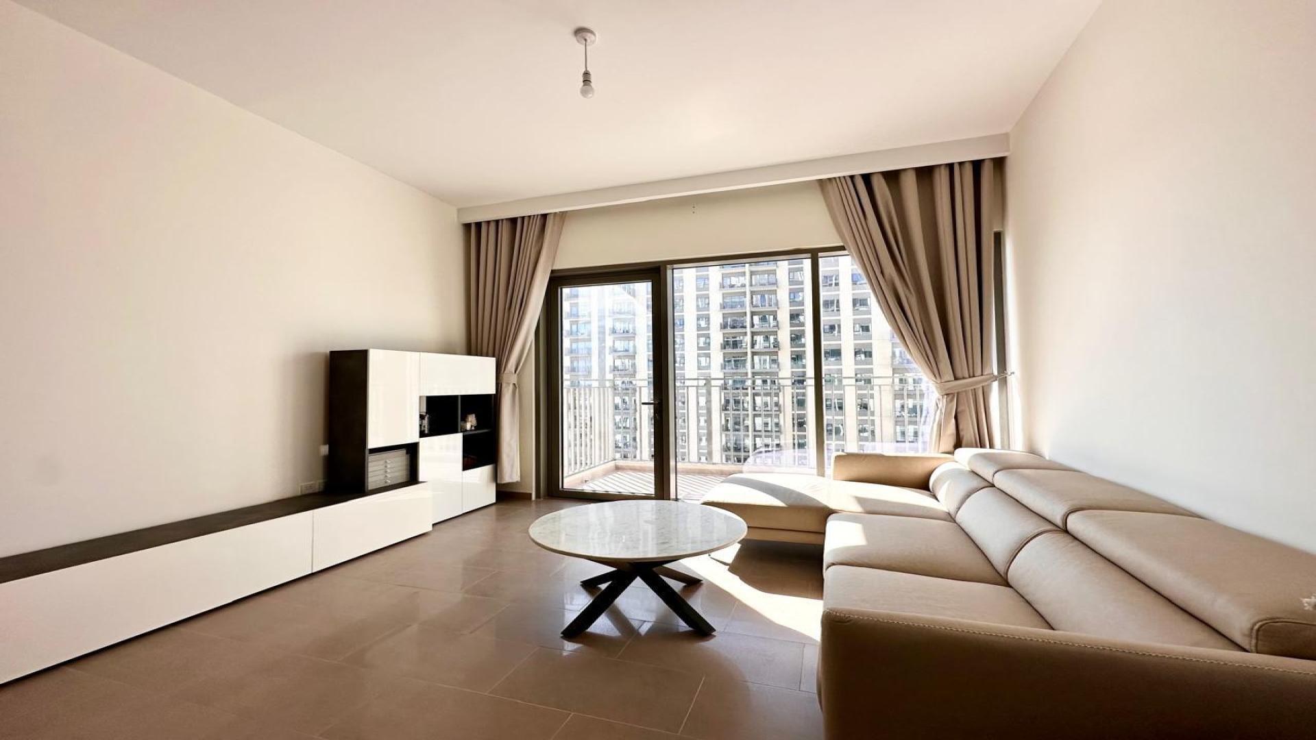Modern kitchen in high-floor 1-bedroom apartment, Park Heights, Dubai Hills Estate, for rent
