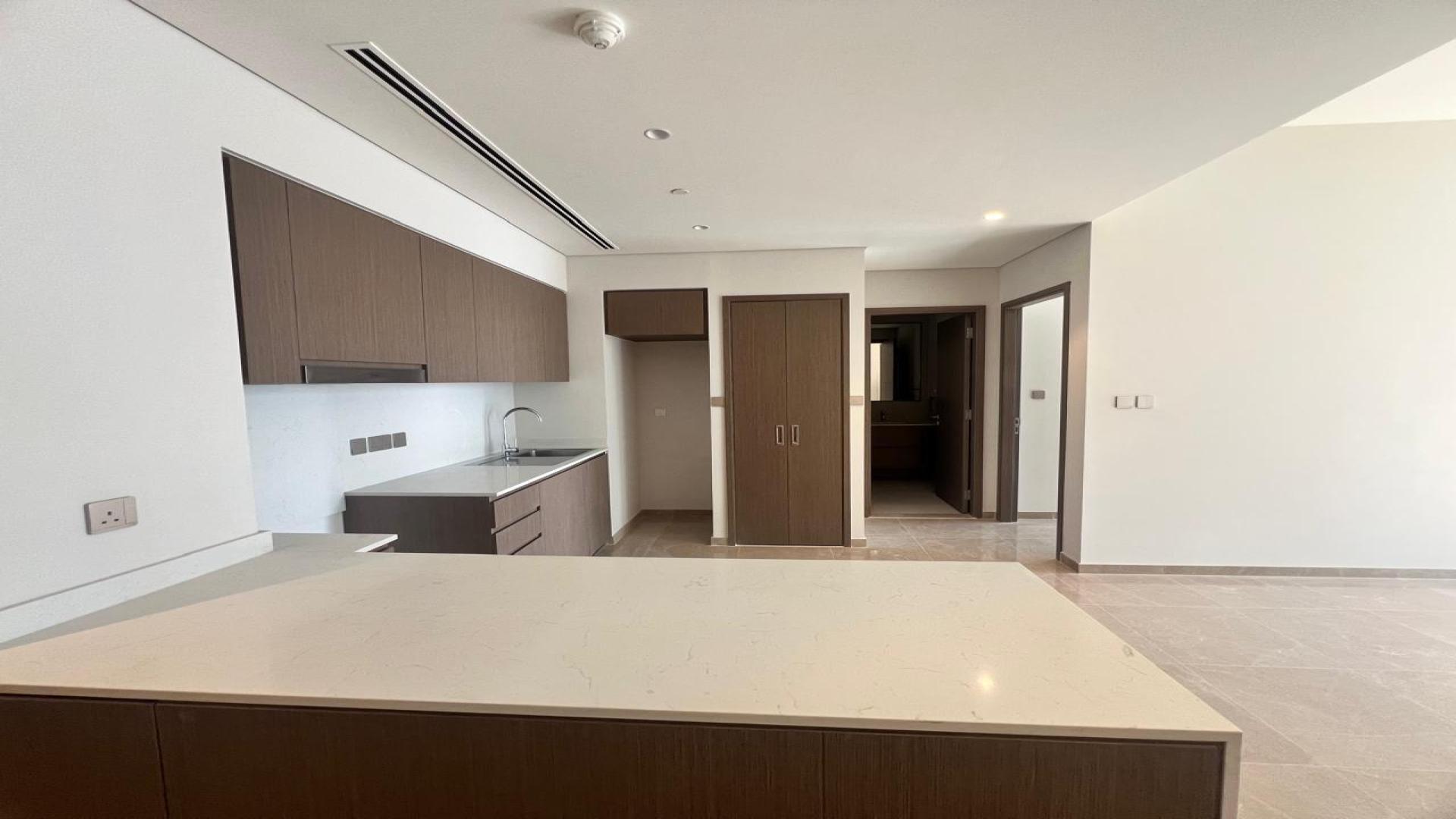 Modern bathroom in 1-bedroom apartment, Grande Signature Residences, Downtown Dubai. Rent LP44521