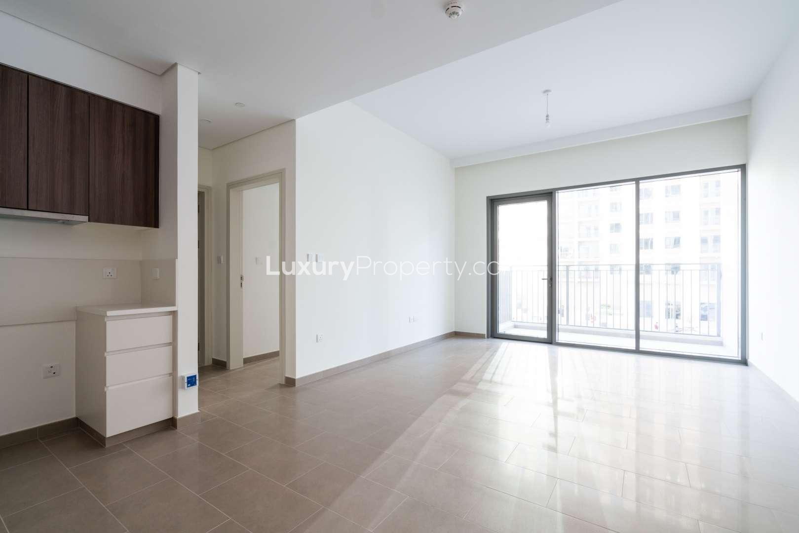 Modern bathroom in 1-bedroom apartment, Park Heights II, Dubai Hills Estate, available for rent