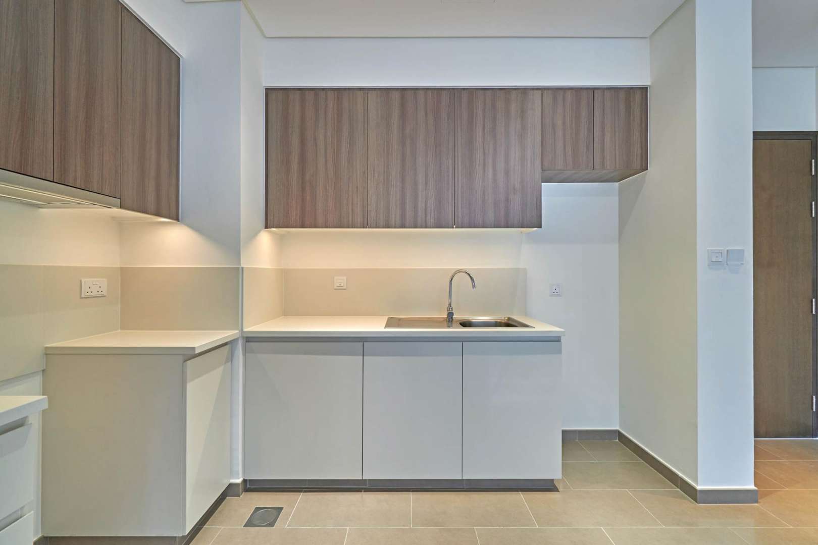 Modern kitchen in 1-bedroom apartment, Park Heights 1, Dubai Hills Estate rental property