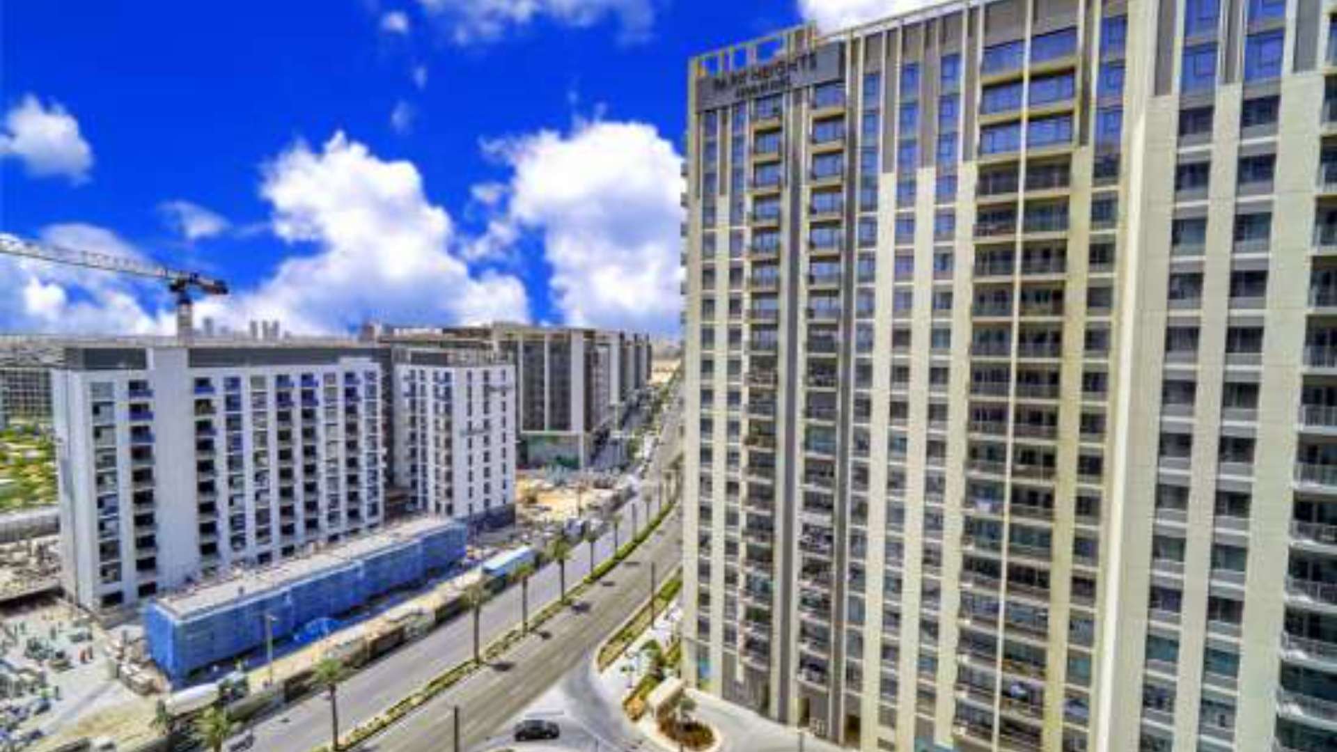 Chiller-free 1-bedroom apartment interior with balcony view in Park Heights, Dubai Hills Estate