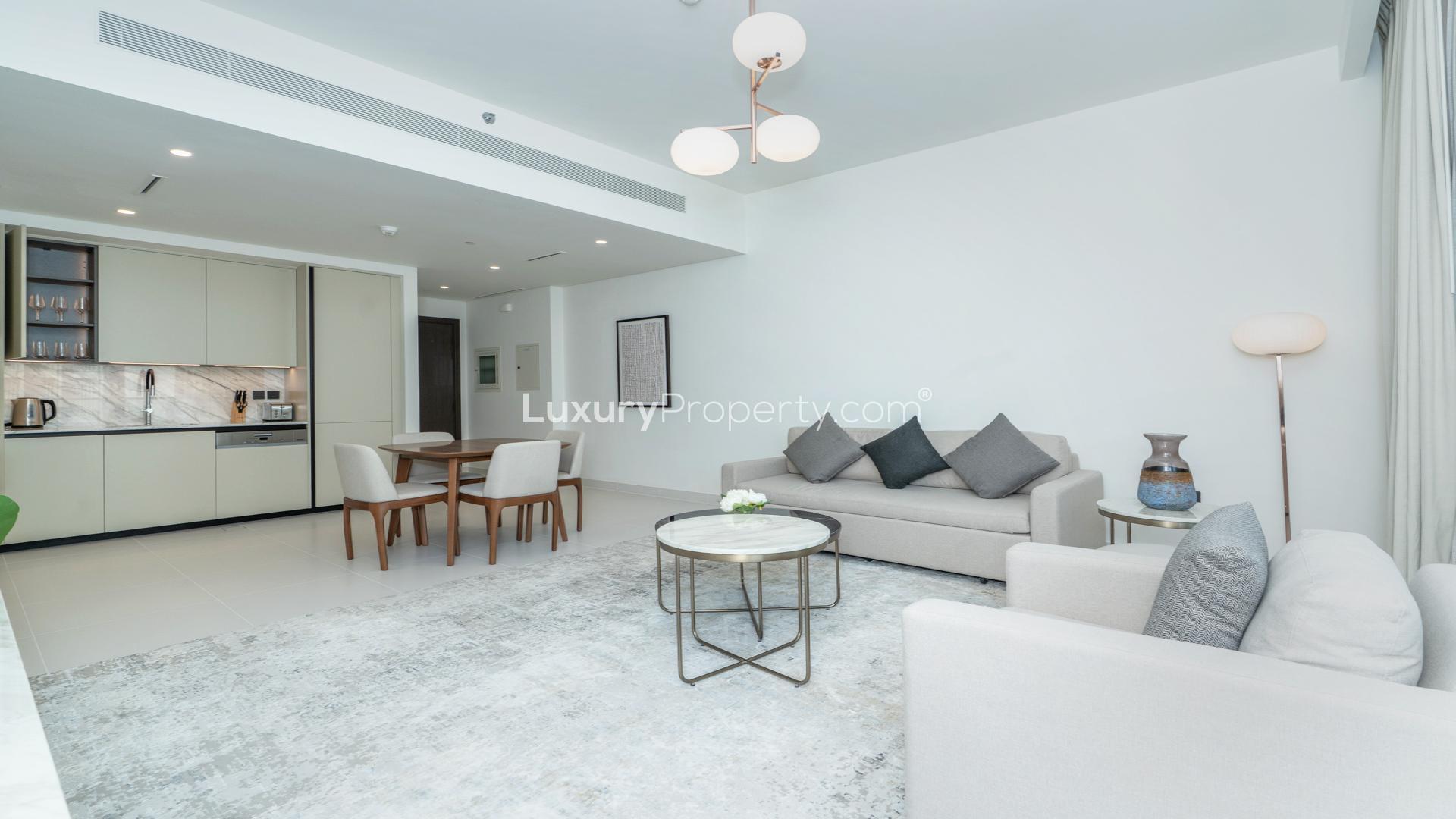 Luxury Furnished 1 Bedroom Apartment for Rent in Marina Vista, Emaar Beachfront, Dubai