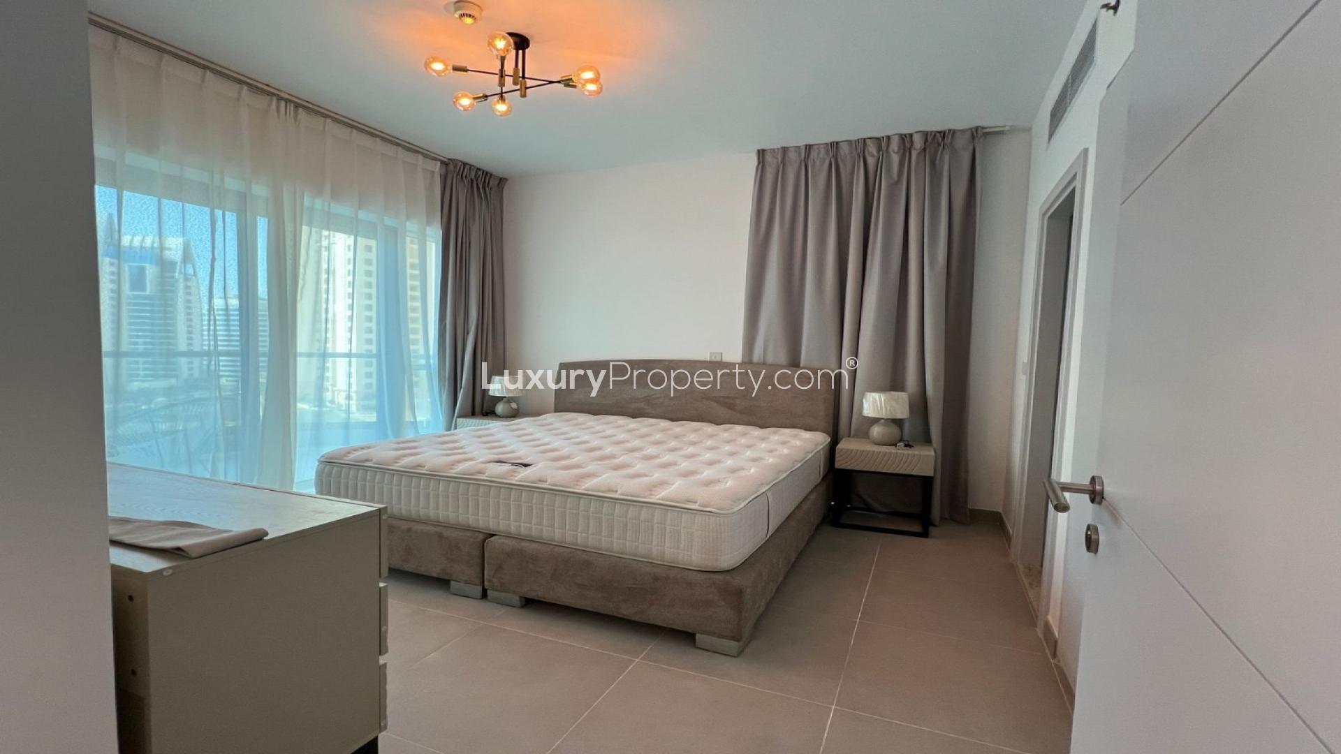 Modern kitchen in 1-bedroom apartment for rent, The Point, Dubai Marina
