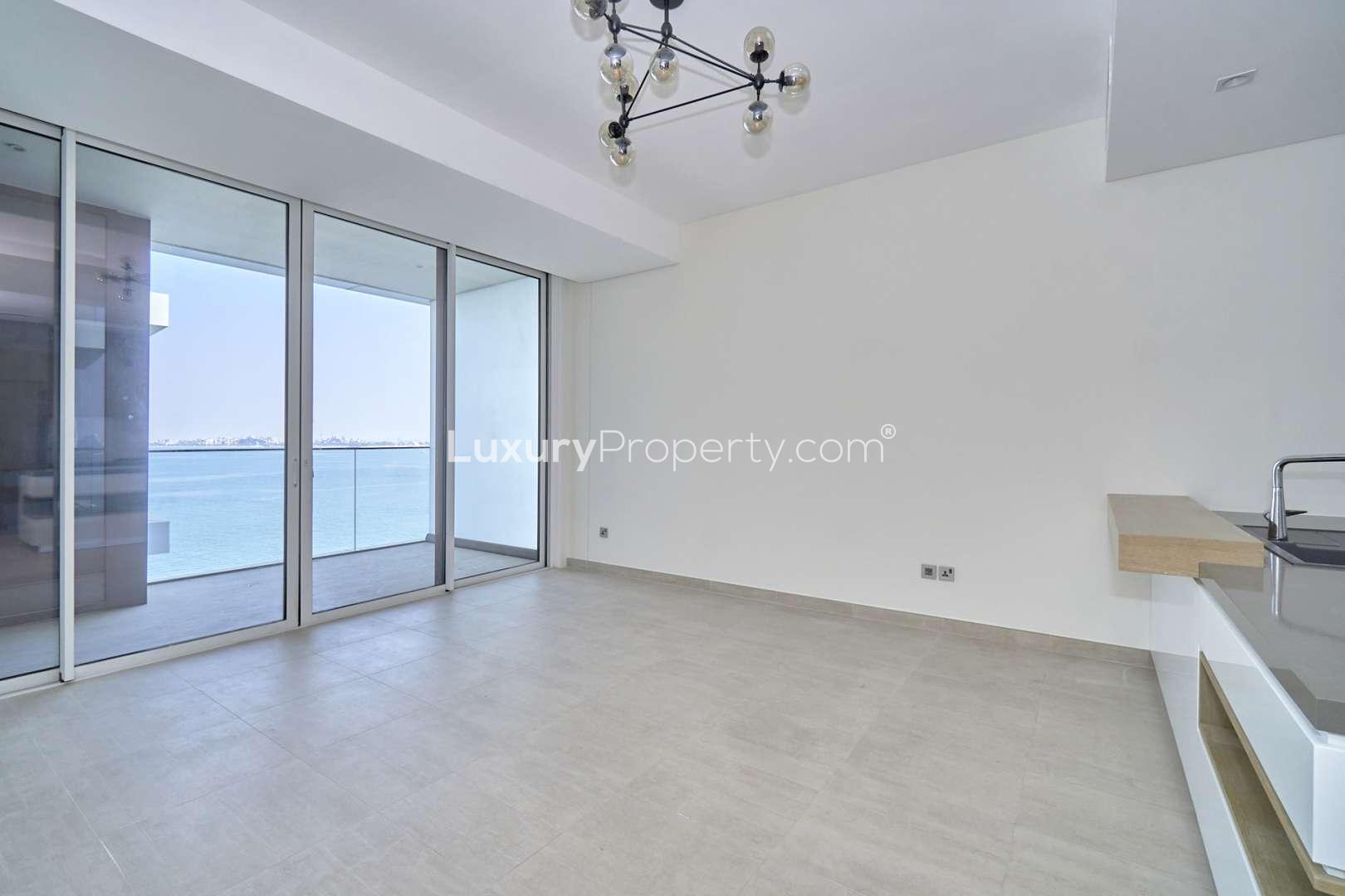 Modern bathroom in Serenia Residences apartment, Palm Jumeirah, available for rent