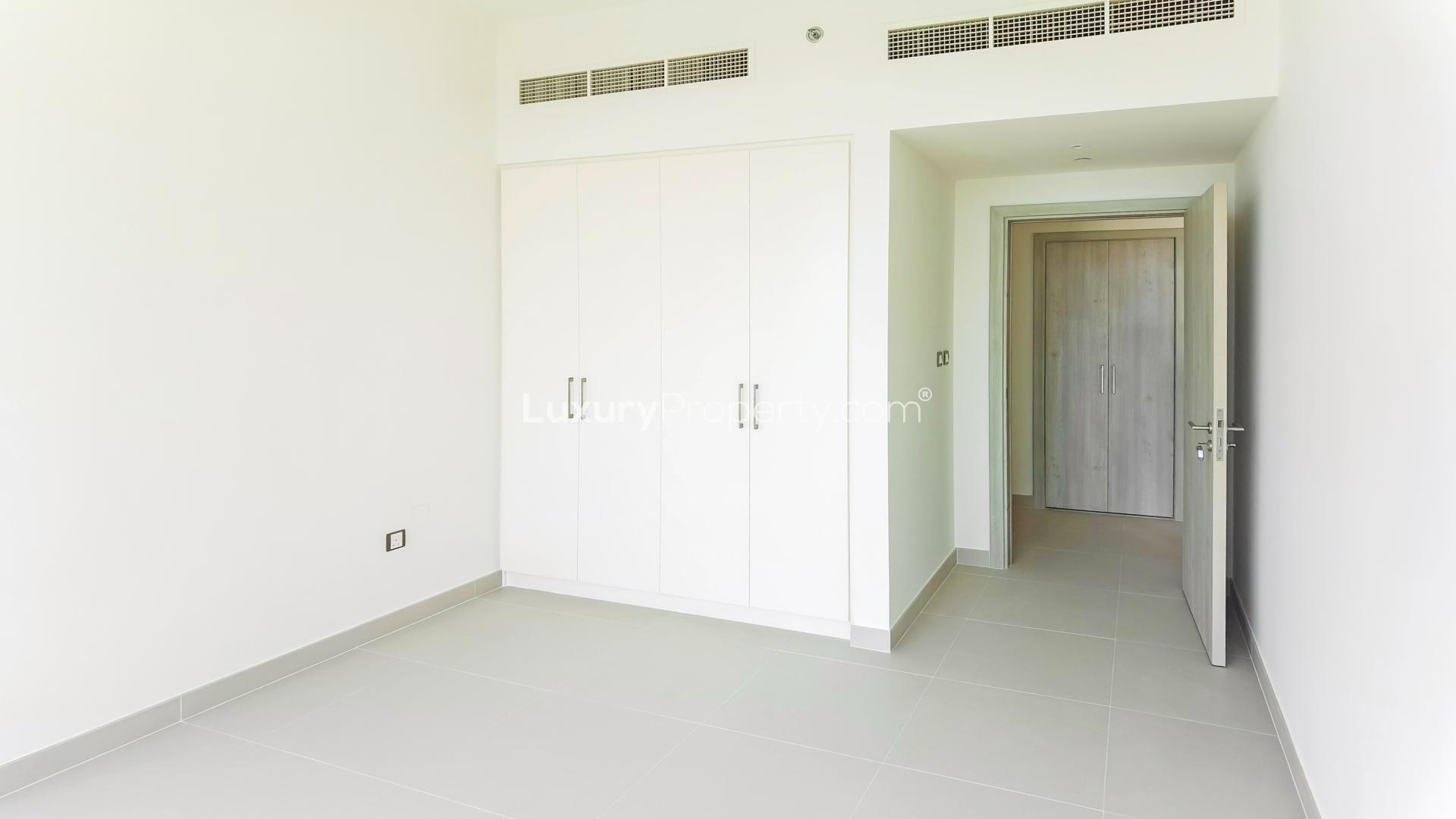 Modern 1-bedroom apartment with stunning Dubai Creek Harbour view, The Cove, for rent