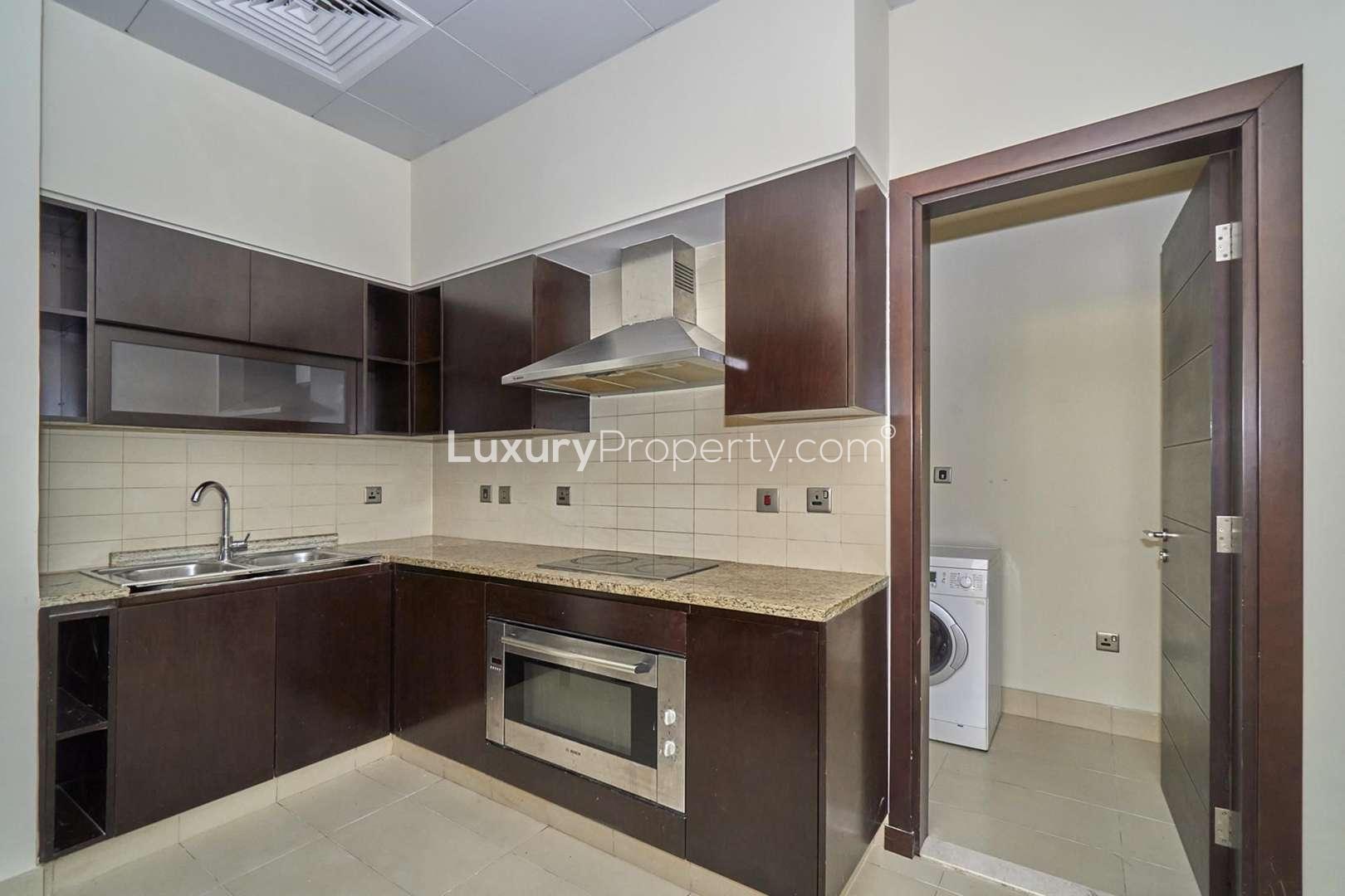 Unfurnished living area in Tiara Residences 1-bedroom apartment, Palm Jumeirah for rent