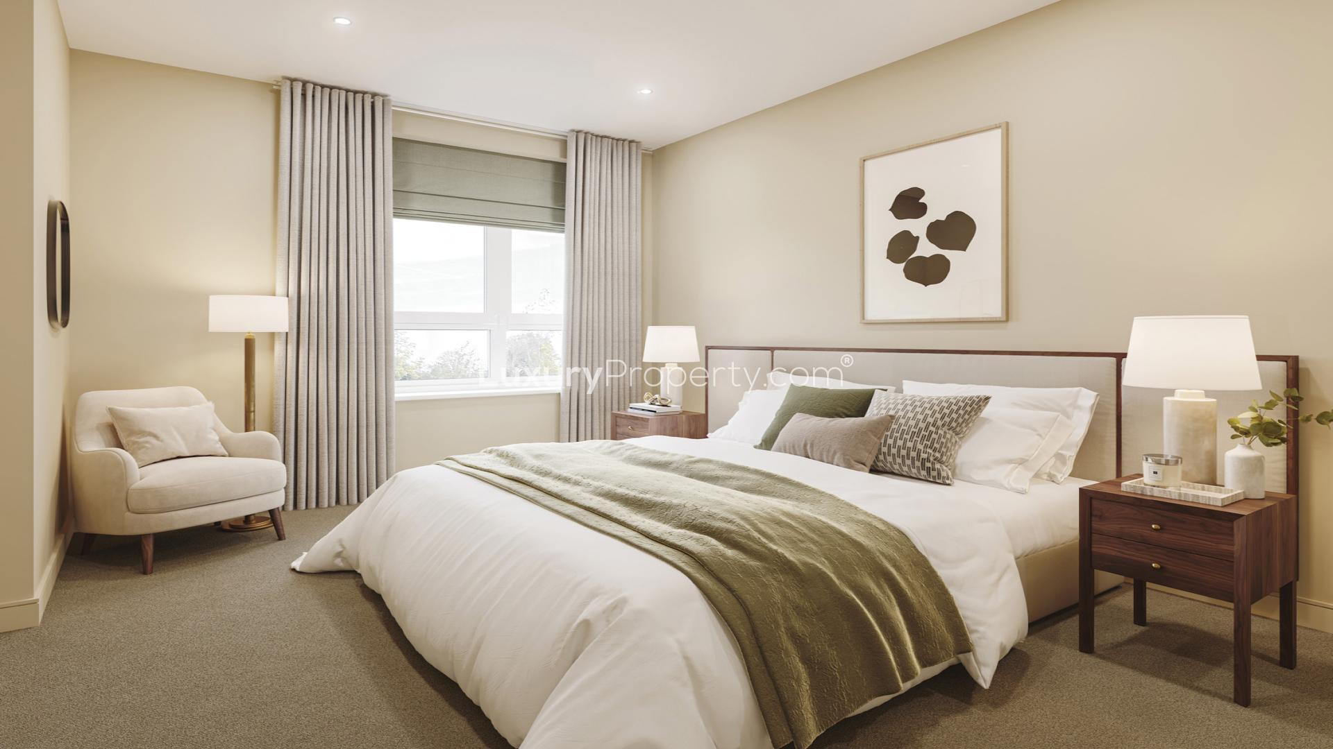 Modern kitchen in elegant 1-bed apartment, London Square Wandsworth Common, featuring sleek cabinetry