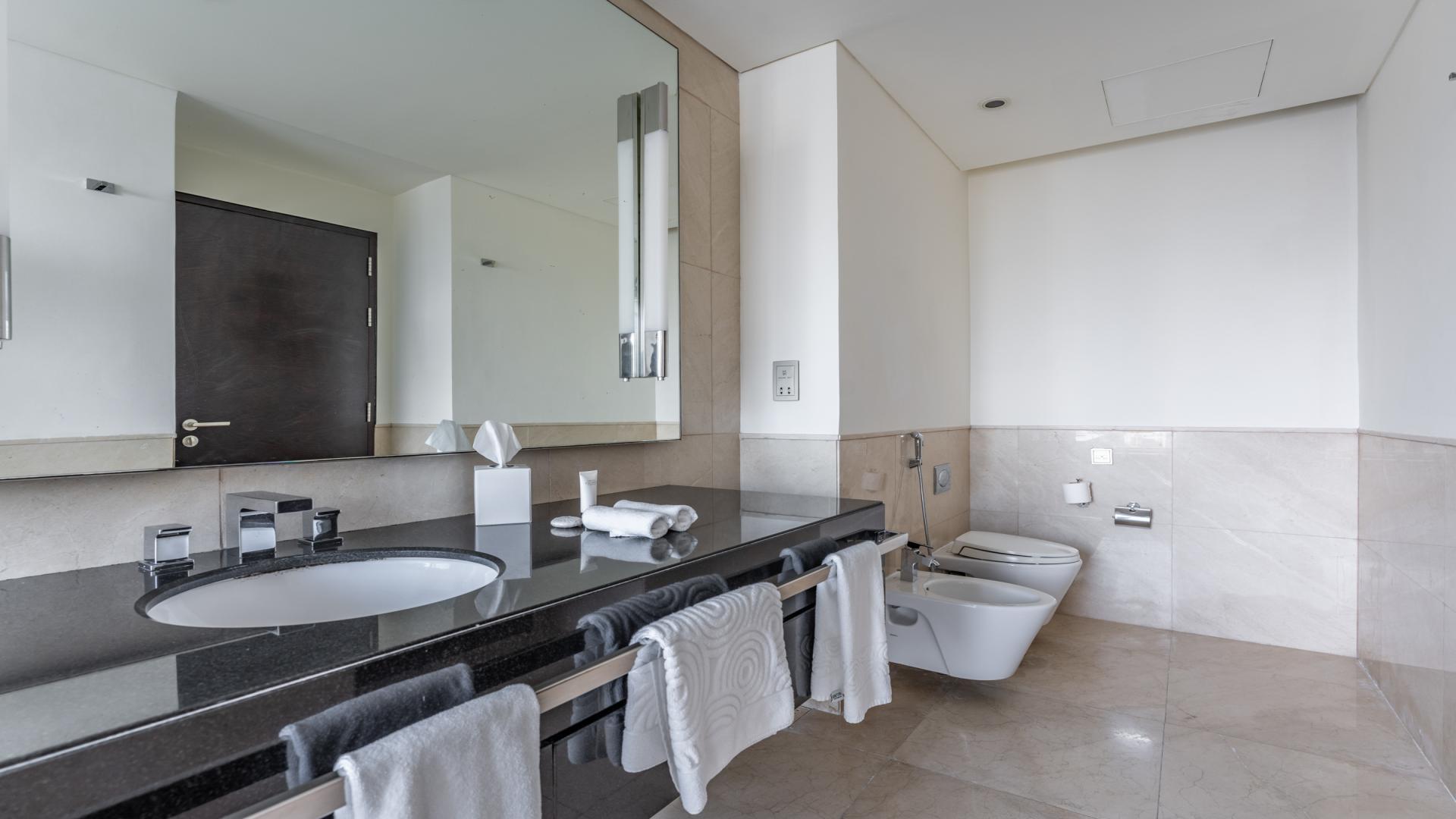 Modern kitchen in furnished one-bedroom apartment, JW Marriott Hotel Marina, Dubai Marina