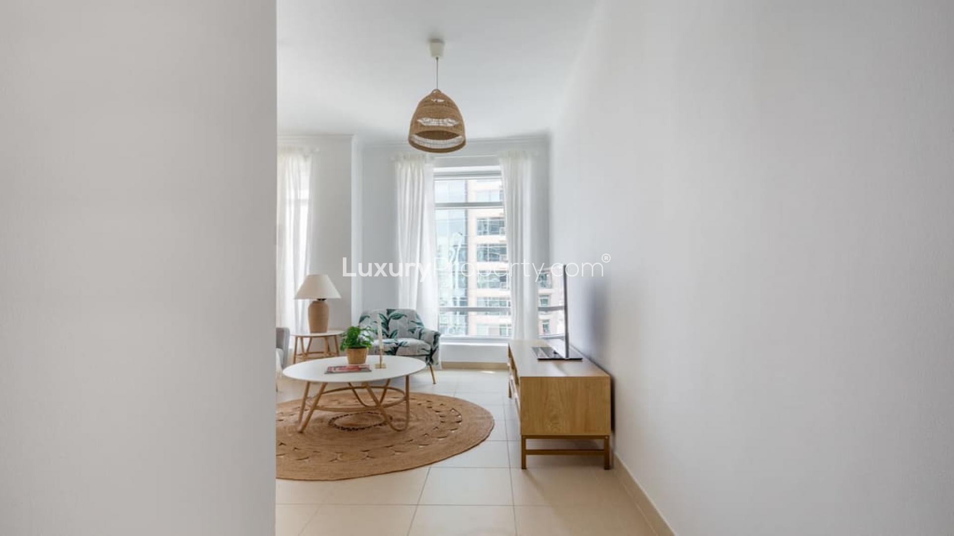 Furnished apartment living room with pool view, Downtown Dubai, Burj Views