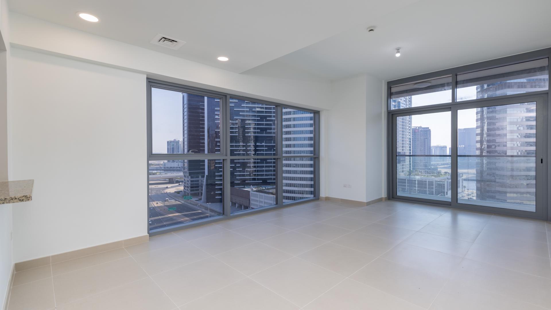 Rooftop pool view at Bellevue Towers, Downtown Dubai apartment for sale, LP10597