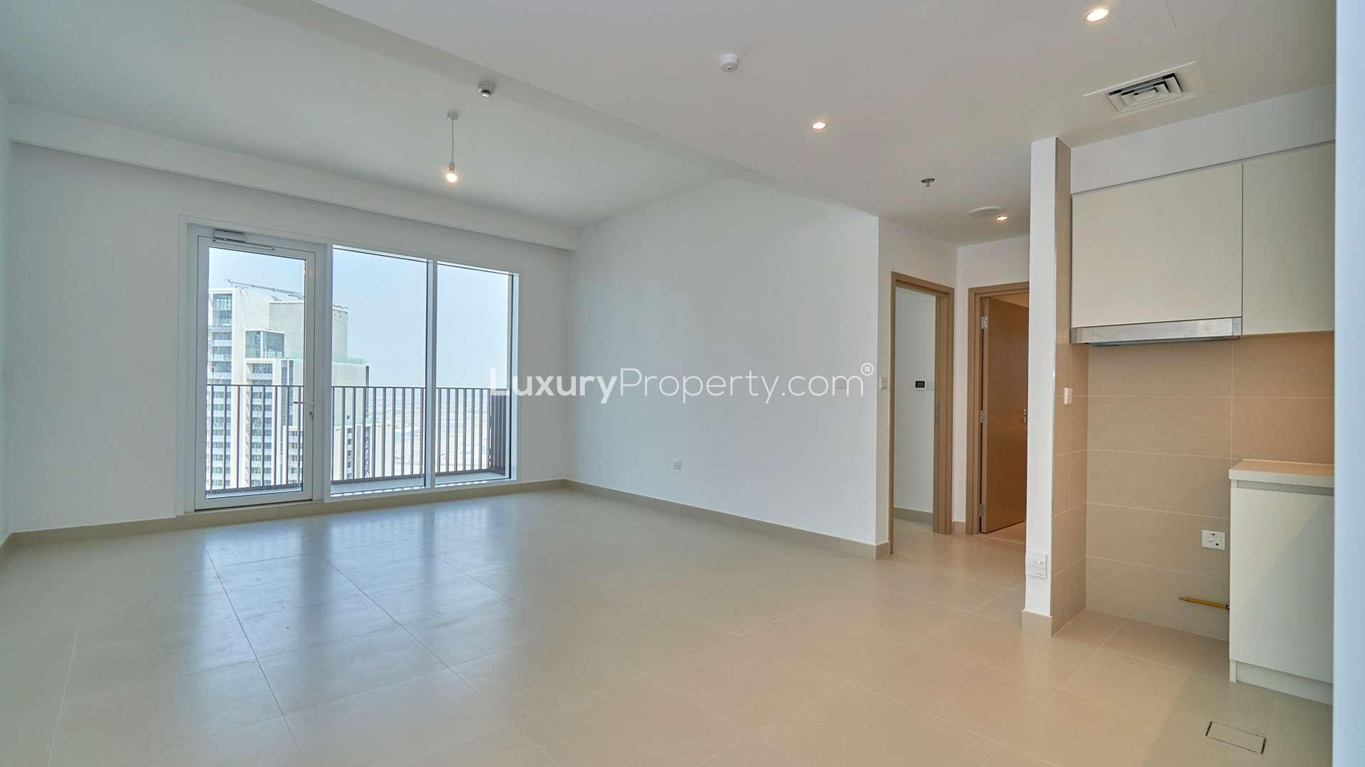 High-floor apartment balcony view, Creek Horizon, Dubai Creek Harbour, skyline and water scenery