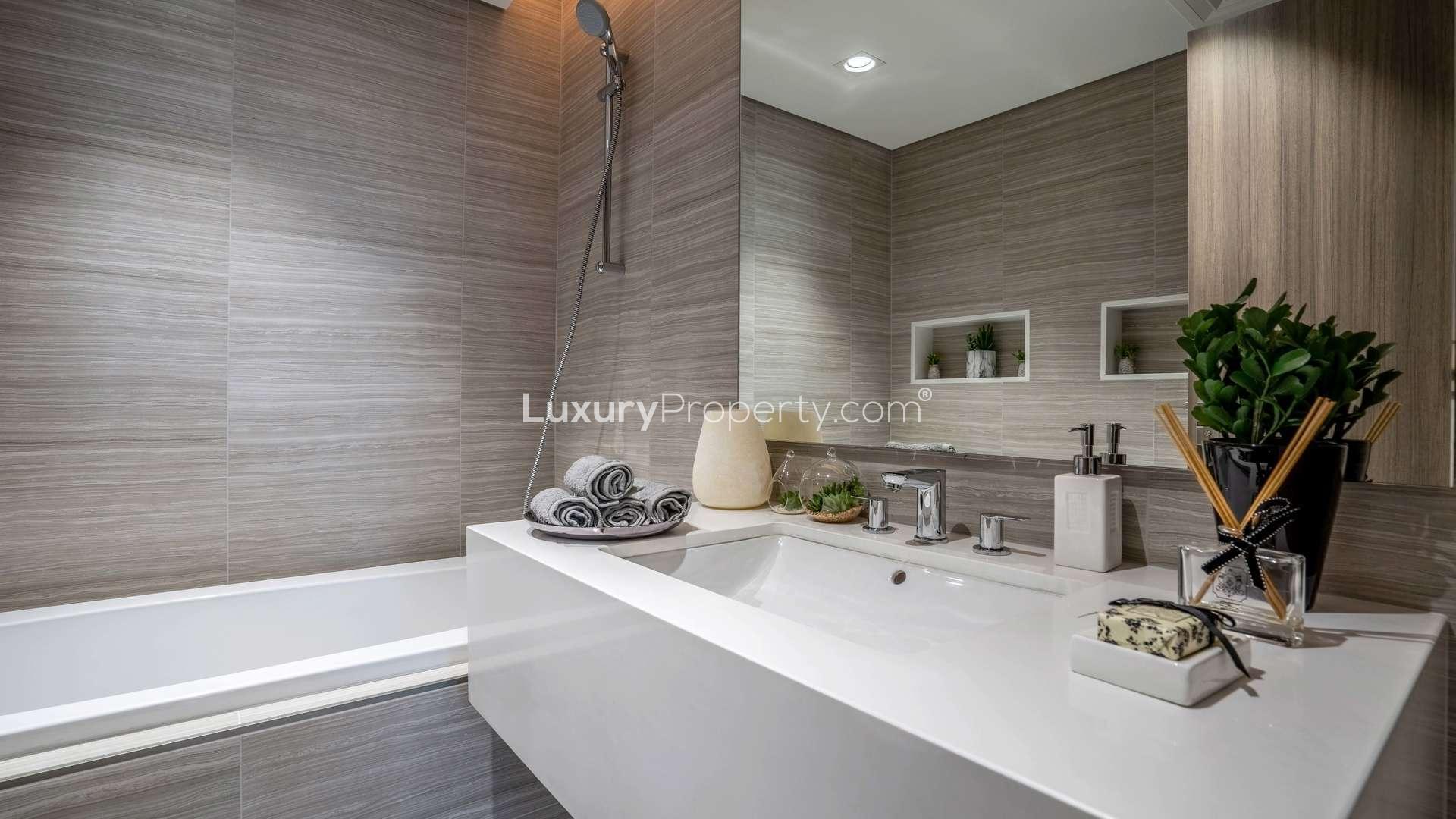 Modern kitchen in 1-bedroom apartment, District One, Mohammed Bin Rashid City, for sale