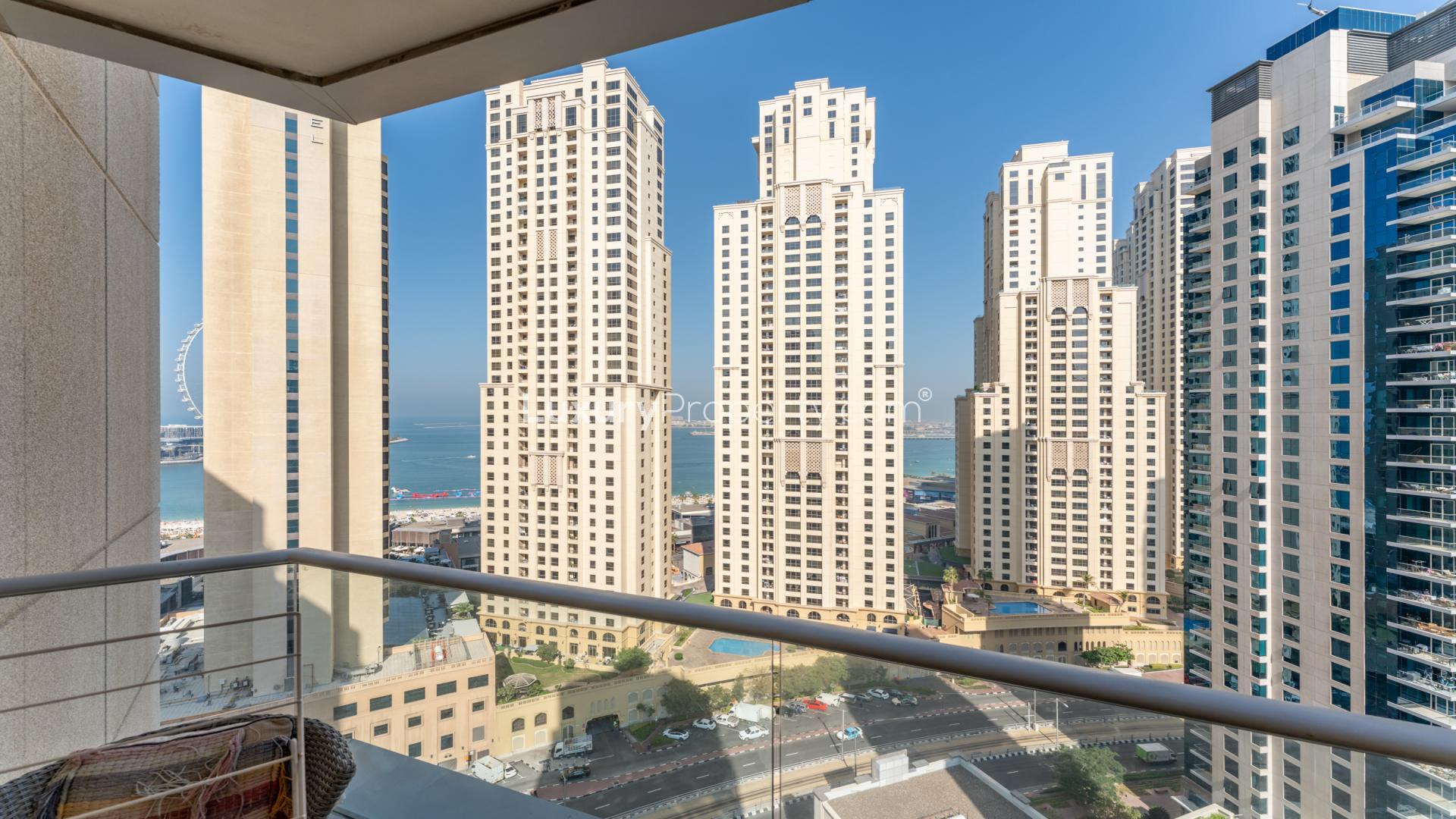 High floor apartment with marina view, spacious living area, modern decor, Dubai Marina