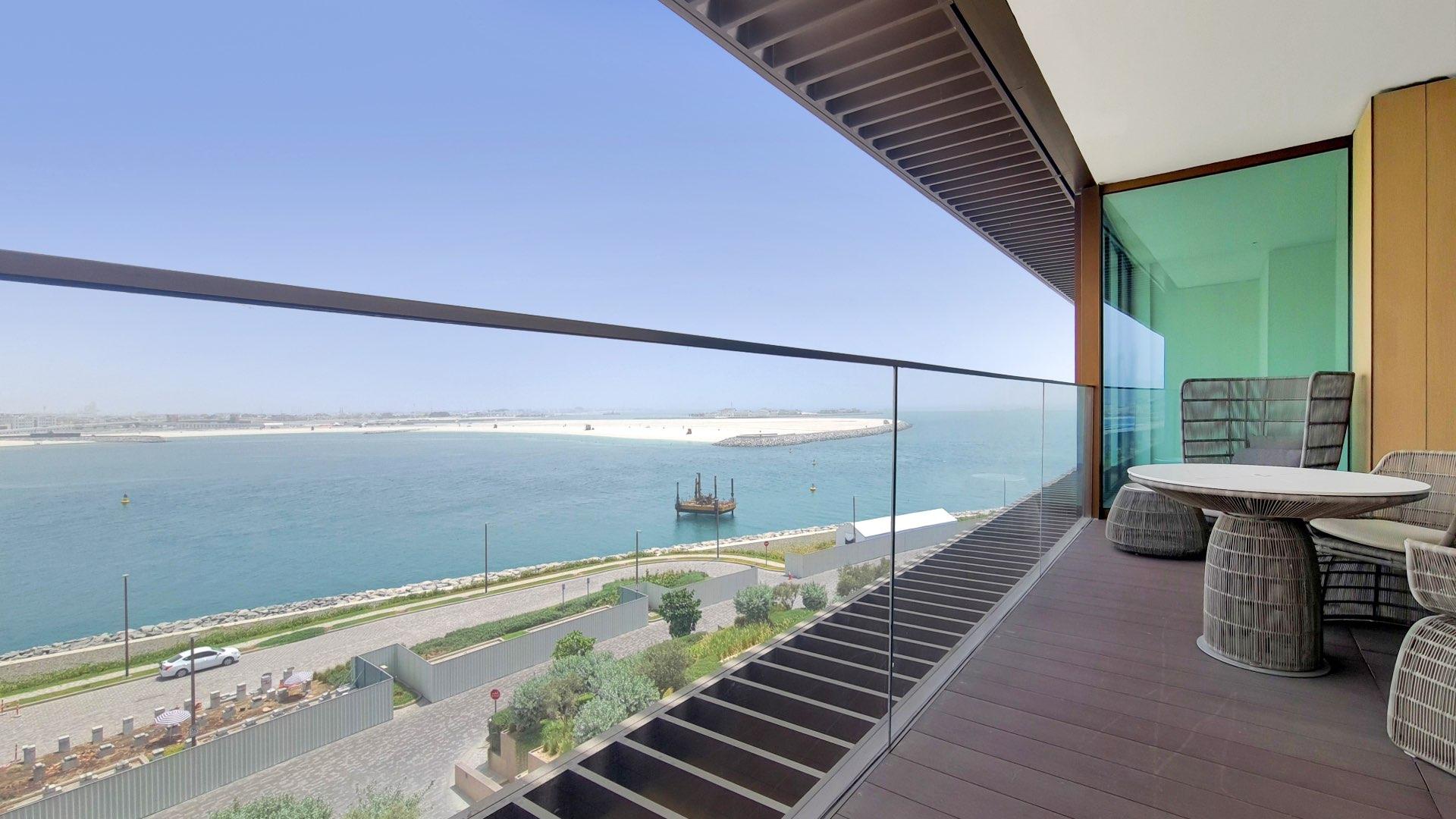 Spacious living room with floor-to-ceiling windows, sea view, Bulgari Residences, Jumeirah Bay Island
