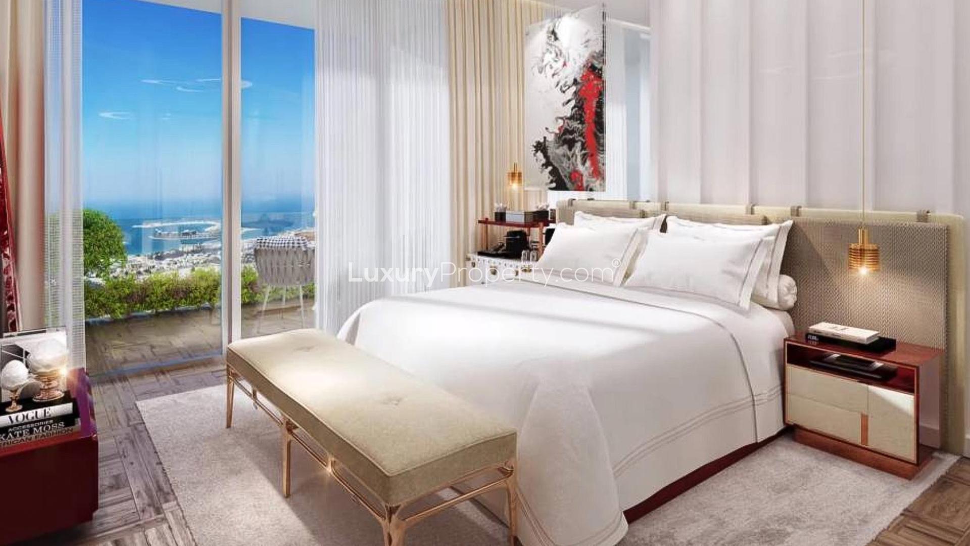 Luxurious rooftop infinity pool with city view in Safa Two, Business Bay apartment