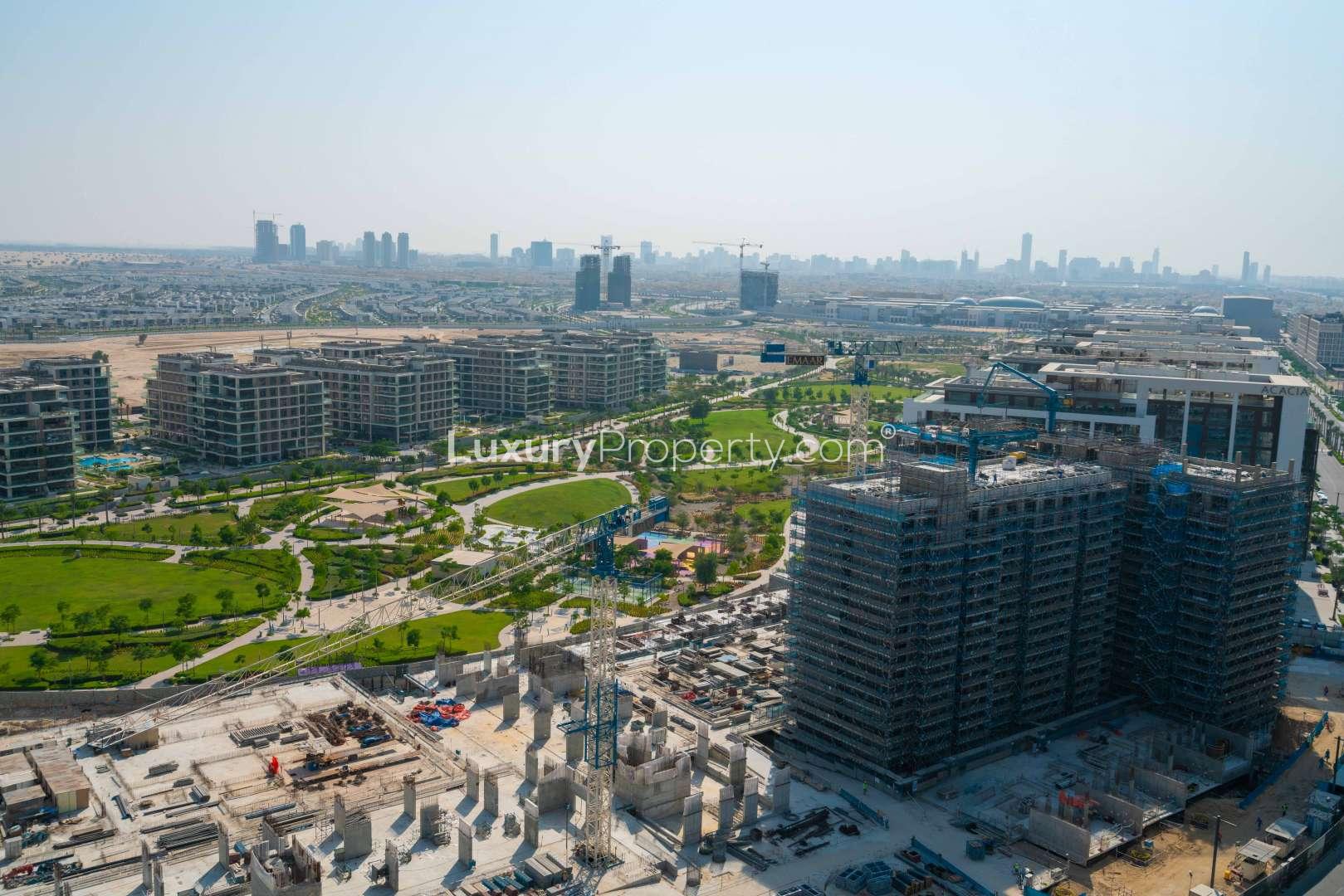 Empty high-floor apartment with balcony and boulevard views in Dubai Hills Estate, Park Heights