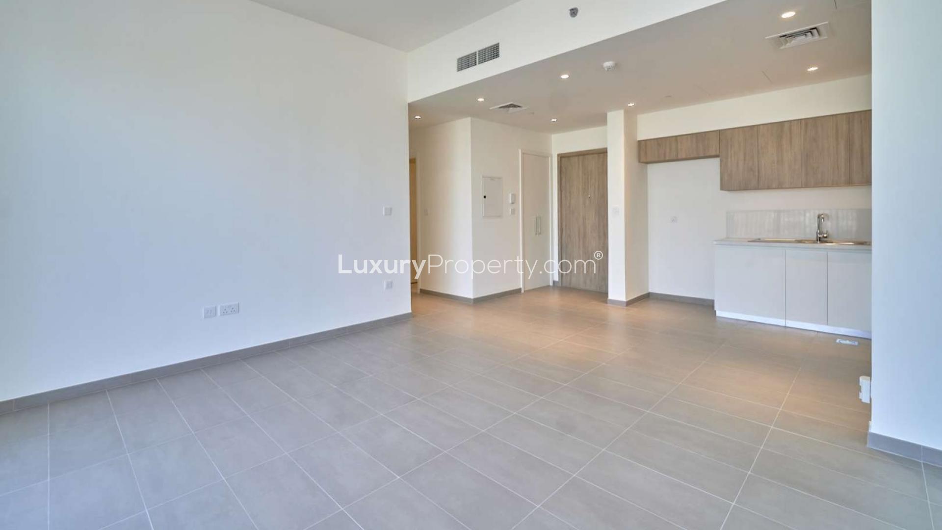 Brand new kitchen and living area in 1-bedroom apartment, Park Ridge, Dubai Hills Estate