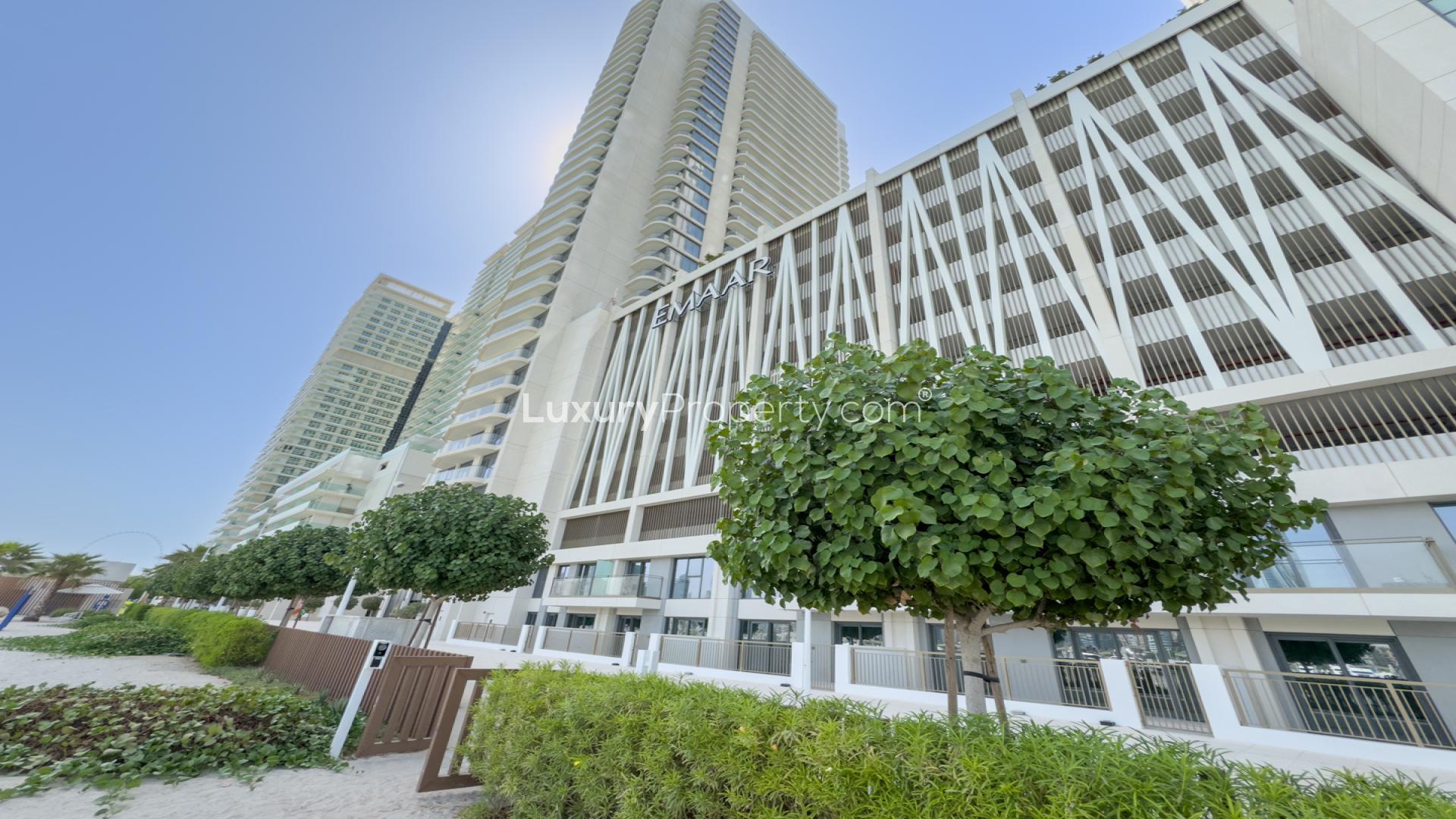 Empty living room in one-bedroom apartment, Marina Vista, Emaar Beachfront, Dubai Harbour
