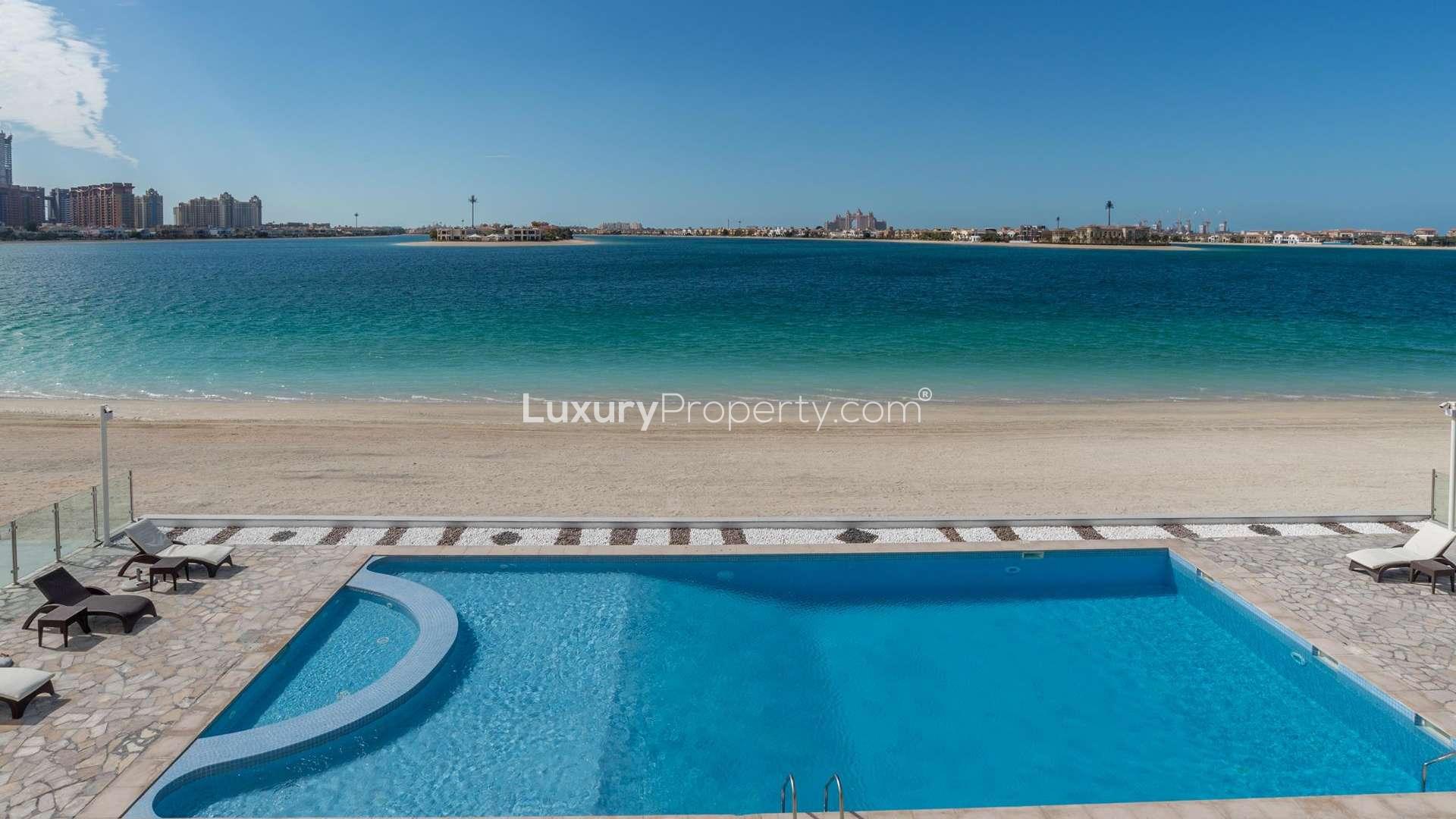 Bedroom with skyline view in Royal Bay, Palm Jumeirah apartment for sale