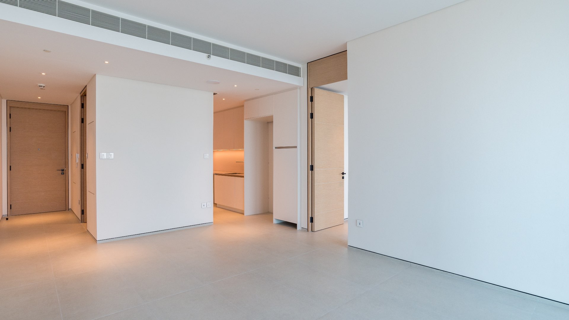 Empty luxury apartment interior with large window view, The Address Jumeirah, Jumeirah Beach Residence