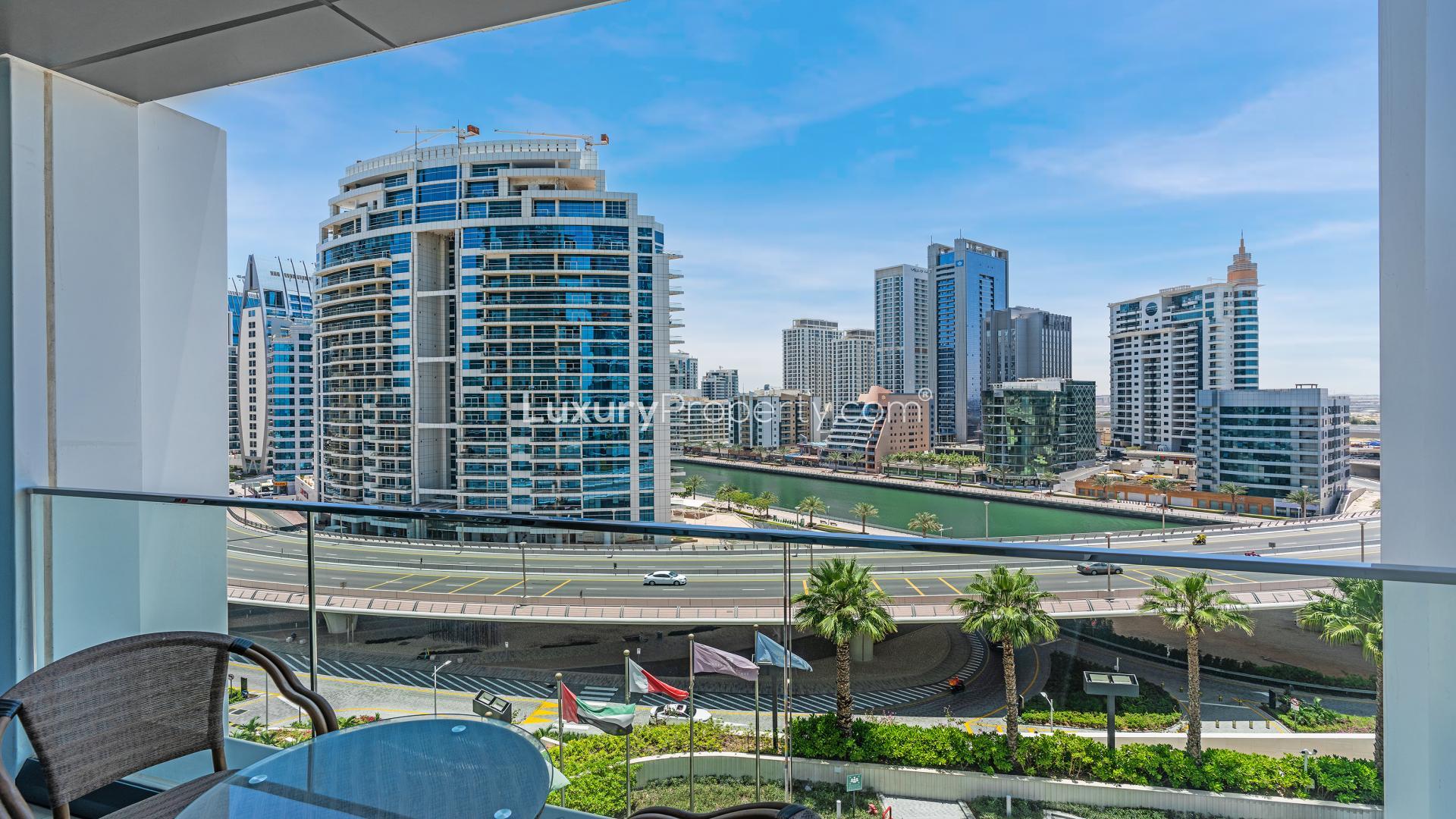 Luxurious living room in 1-bedroom apartment, The Address Jumeirah Resort, Jumeirah Beach Residence