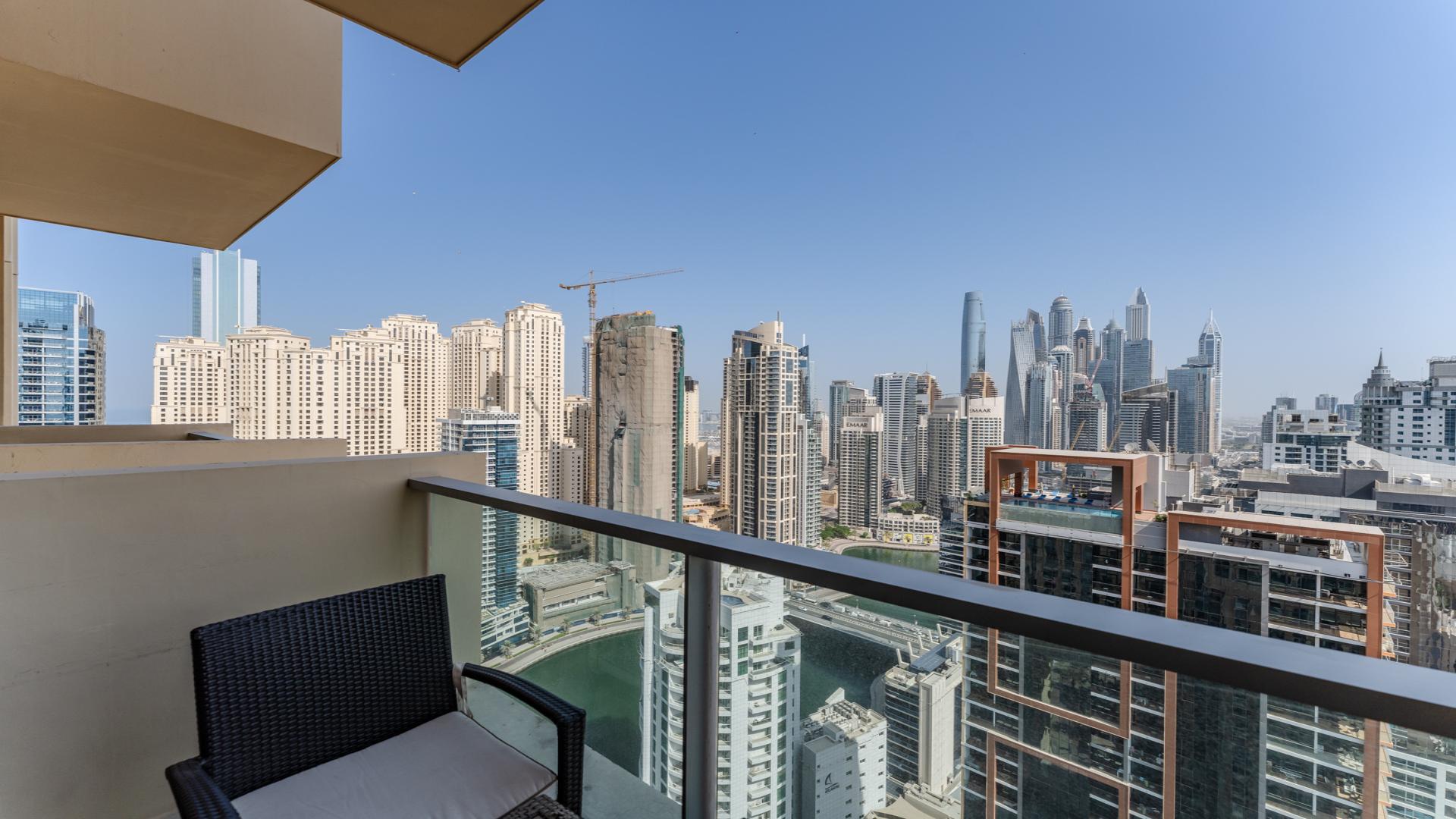 Modern 1-bedroom apartment interior with marina views in The Address Dubai Marina