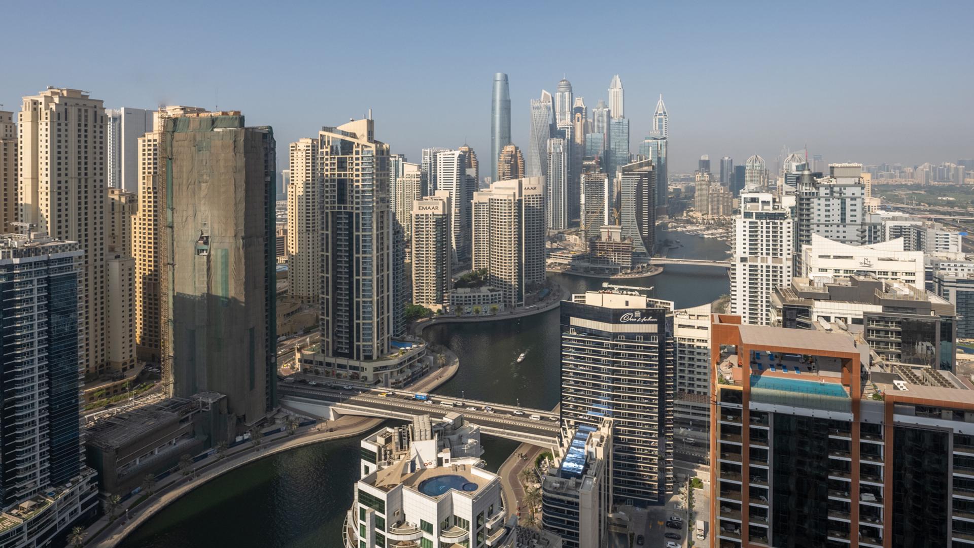 Furnished 1-bed apartment in Dubai Marina with modern kitchen and panoramic balcony view