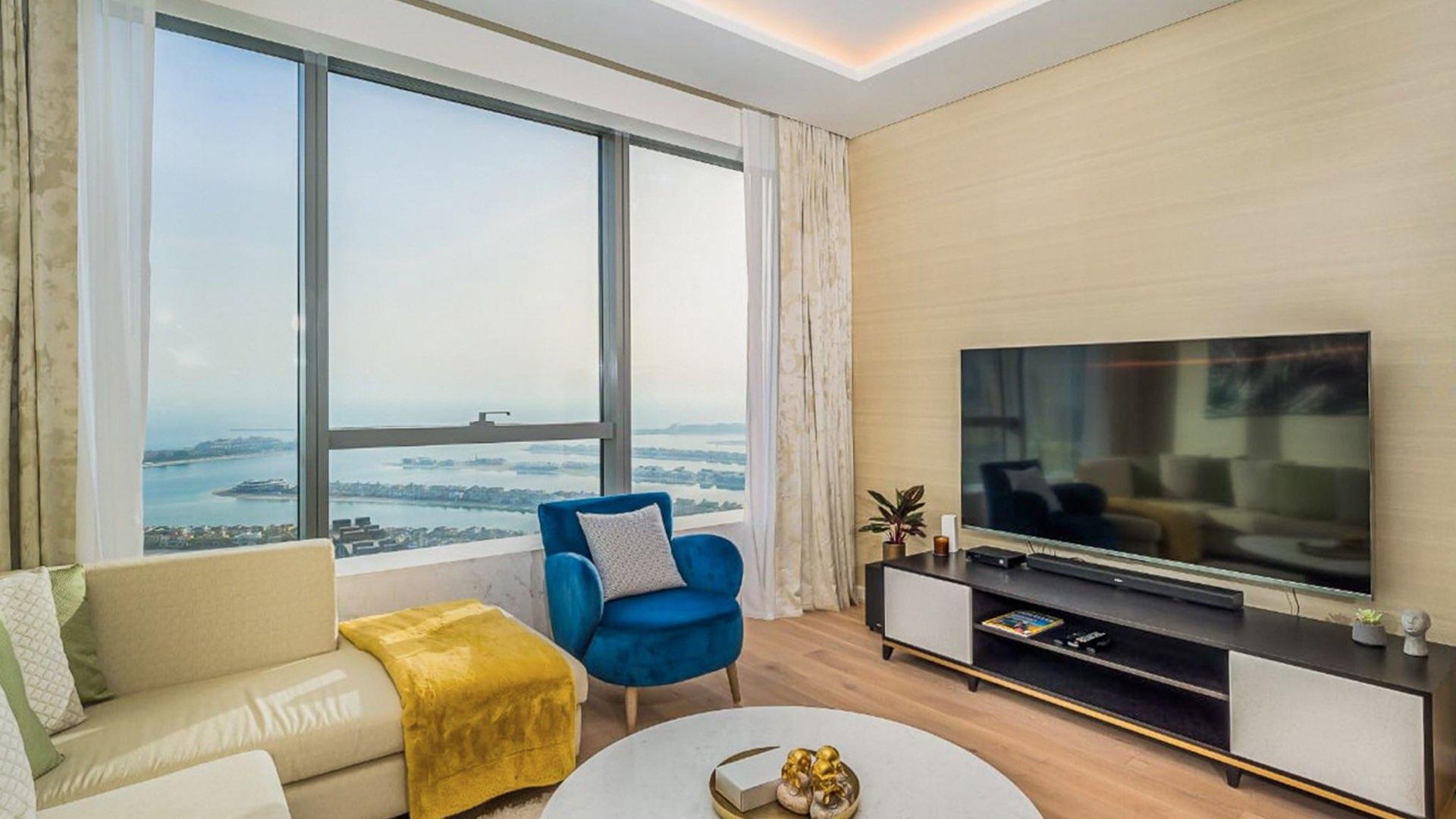 High floor apartment living room with Marina view in The Palm Tower, Palm Jumeirah